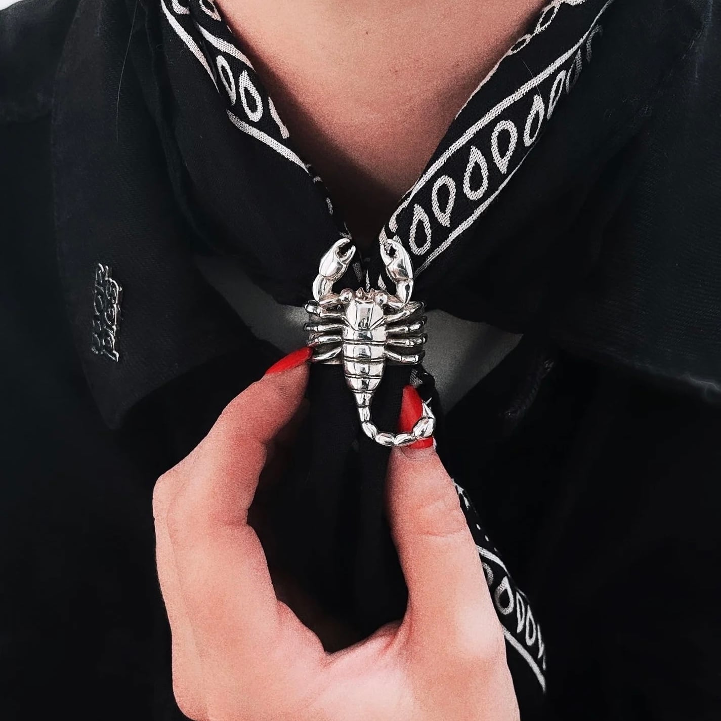 THIRTEENDESIGNS サーティーンデザインズ KP-12 SKULL ON THORN CROSS