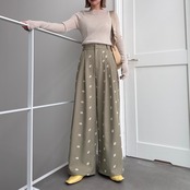 ミニフラワー刺繍タックPT/ピスタチオ