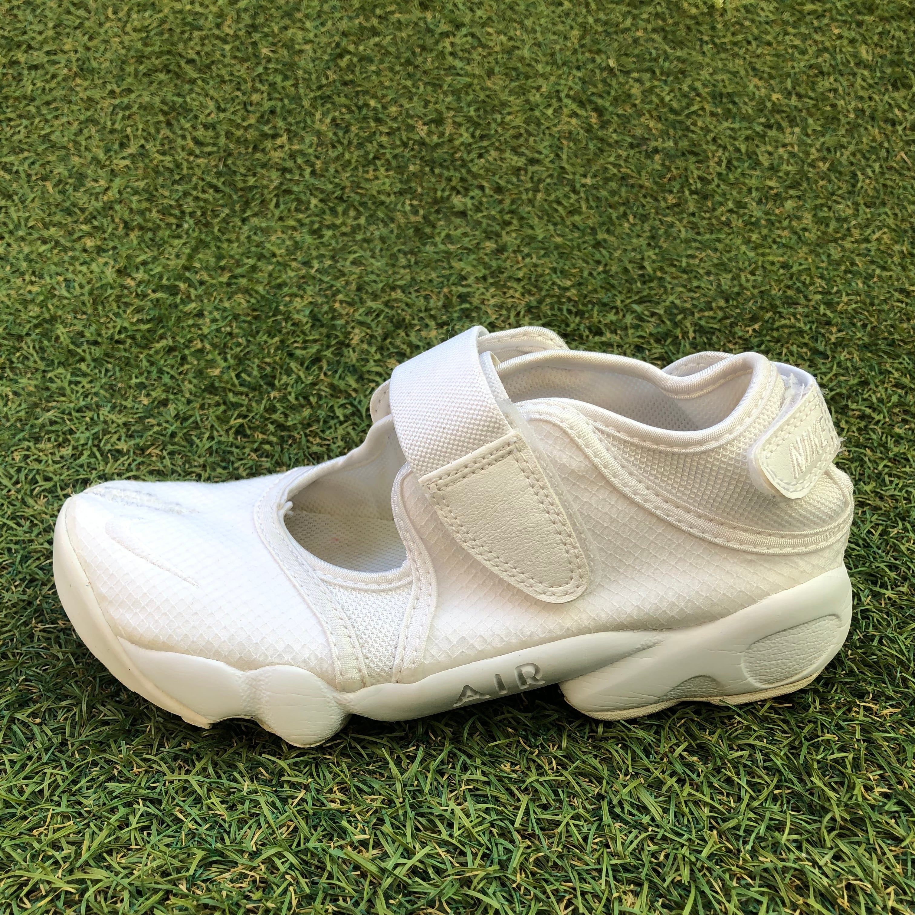 NIKE AIR RIFT 25.0 ホワイト PS) Nike Air Rift 'White Wolf Grey' 322359-111