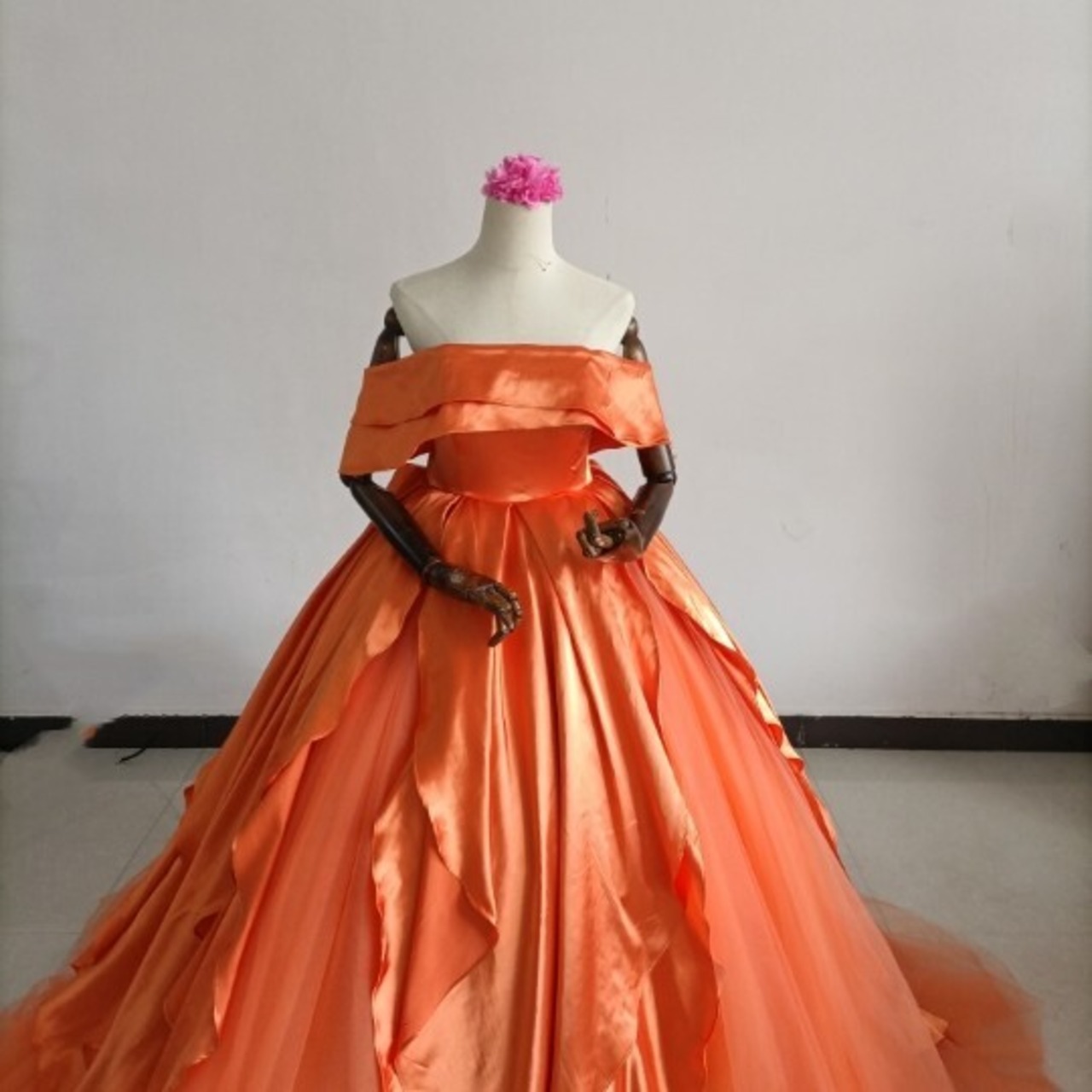 送料無料！人気上昇！カラードレス パーティードレス オレンジ オフ  