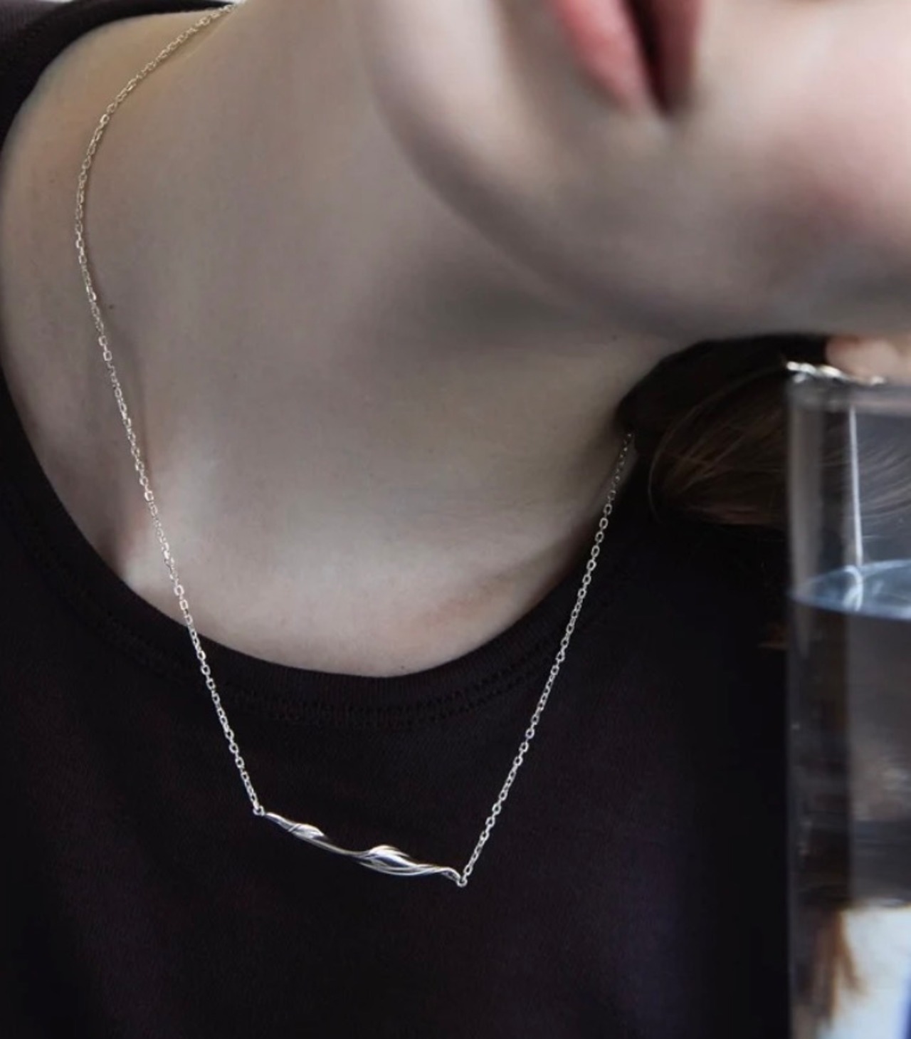 WATER FLOW NECKLACE n038