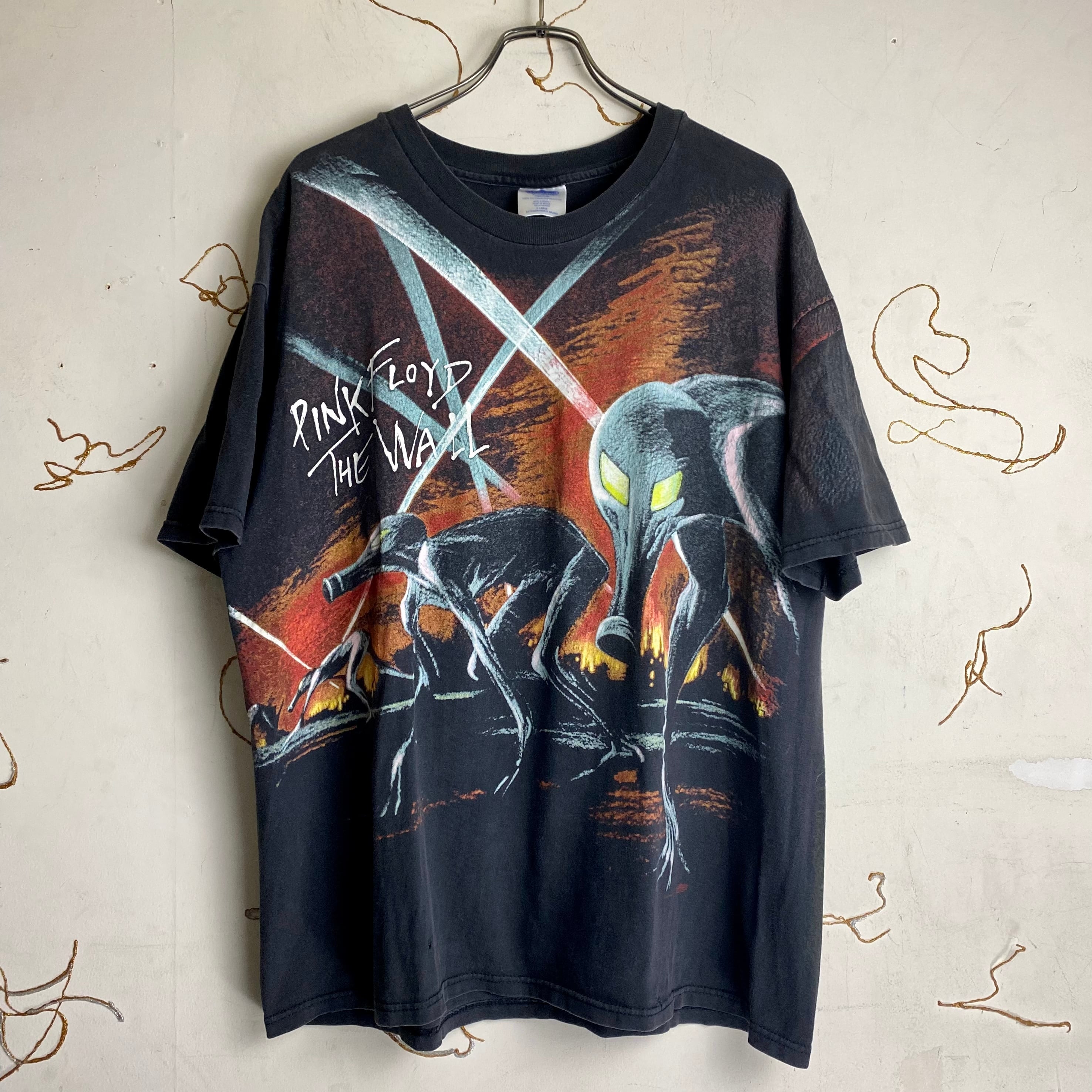 vintage 1990's PINK FLOYD full print music tee “The Wall vintage 1990's PINK FLOYD full print music tee “The Wall