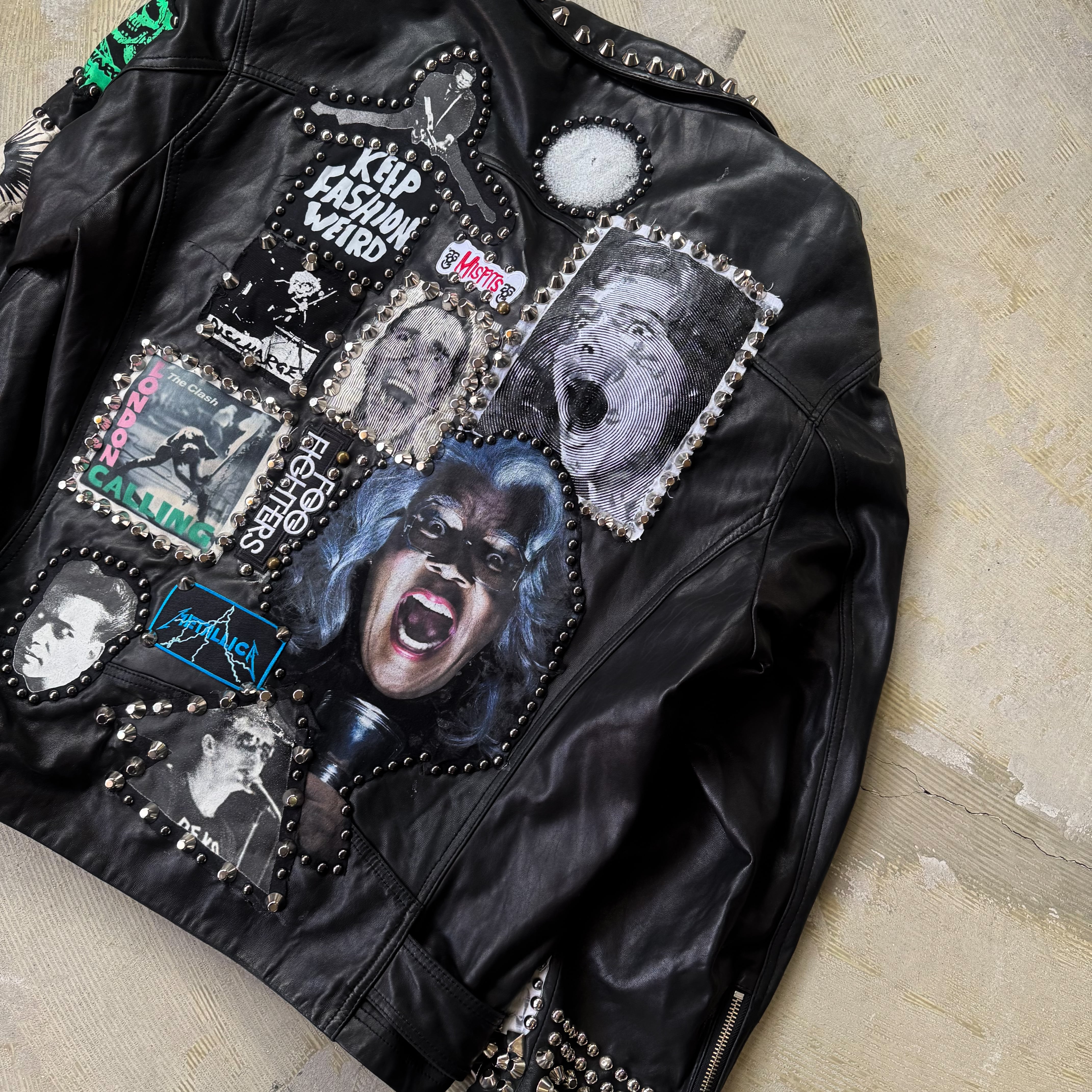 PAINT STUDDED CUSTOM LEATHER DOUBLE RIDERS JACKET / ペイント