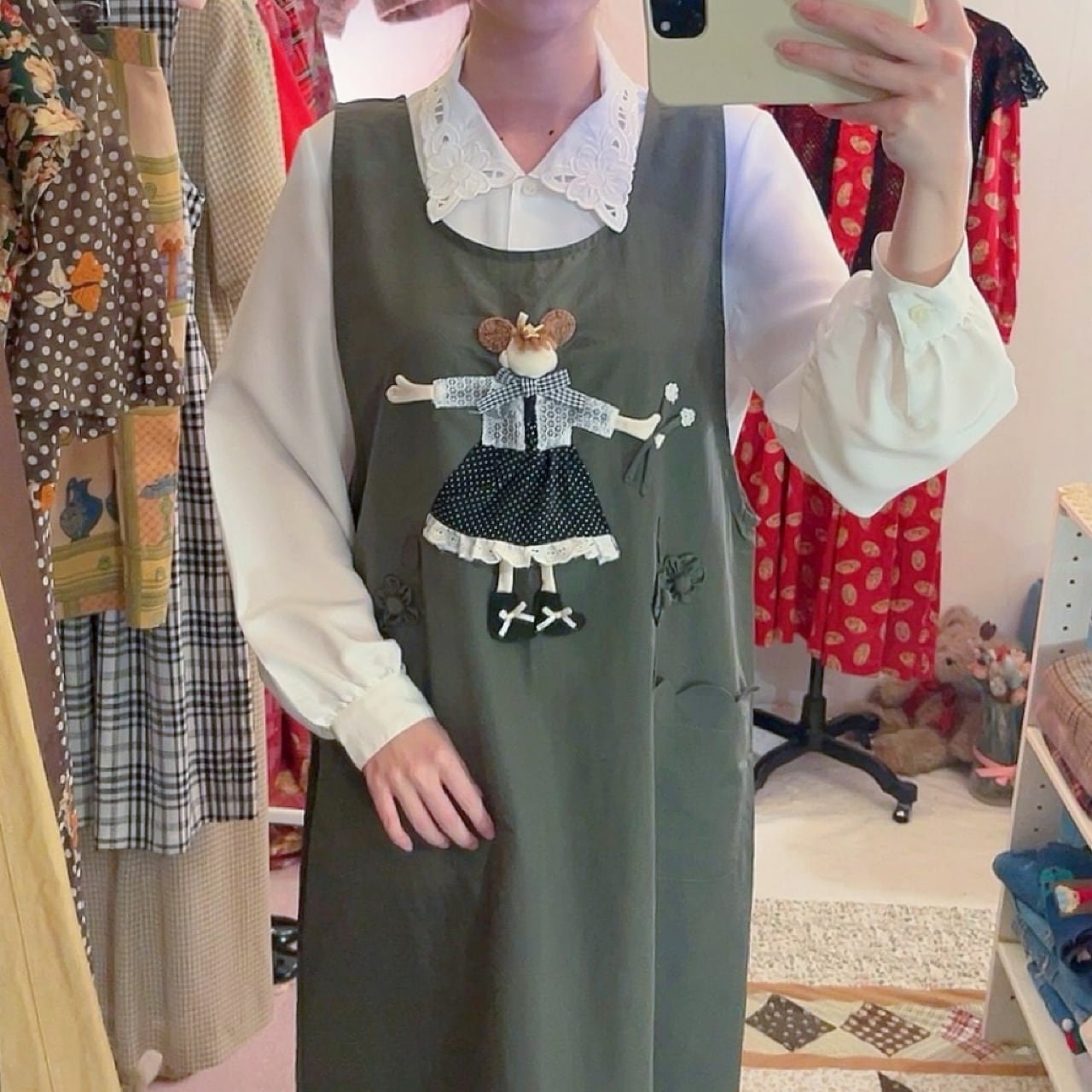 doll applique khaki jumper skirt
