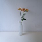 透けるようなホワイトの花瓶