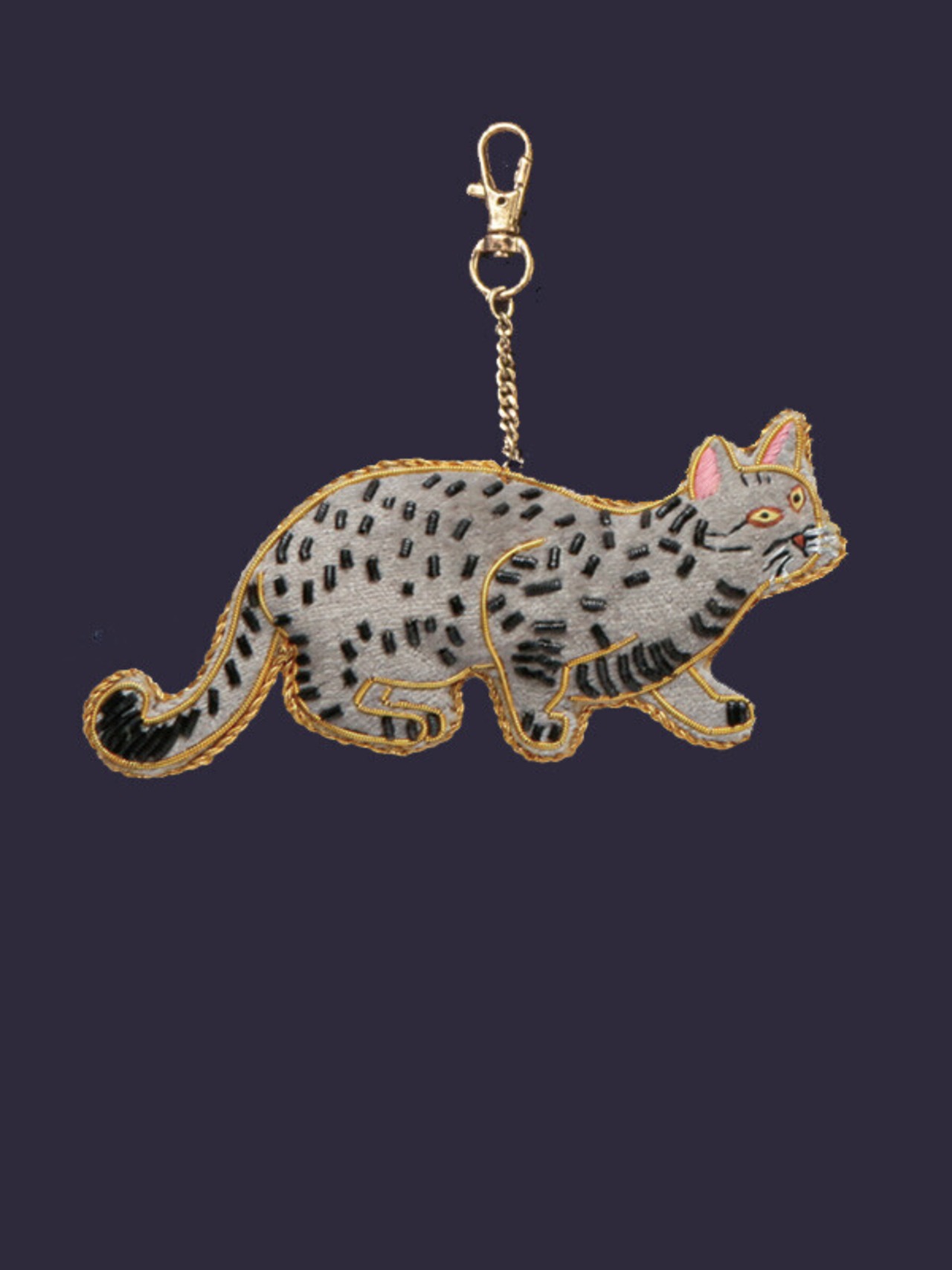 幸せをよぶ　ザリ刺繡バッグチャーム／キーチャーム　猫グレイ