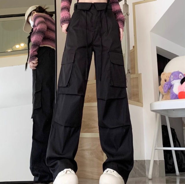 レディース パンツ ボトムス ワイドパンツ カーゴパンツ ロング ワイド ストリート ポケット ハイウエスト アメカジ かわいい カジュアル おしゃれ かっこいい ラフ メンズライク マニッシュ ボーイッシュ 存在感 アクティブ 無地 春 秋 冬 学生 お出かけ アウトドア キャンプ 女子会 休日 ショッピング コンサート ライブ フェス 韓国 オルチャン コーデ 体型カバー 美脚 脚長 プチプラ 普段使い 着回し トレンド 流行 S M L 黒 ブラック カーキ ピンク 春カラー 秋カラー