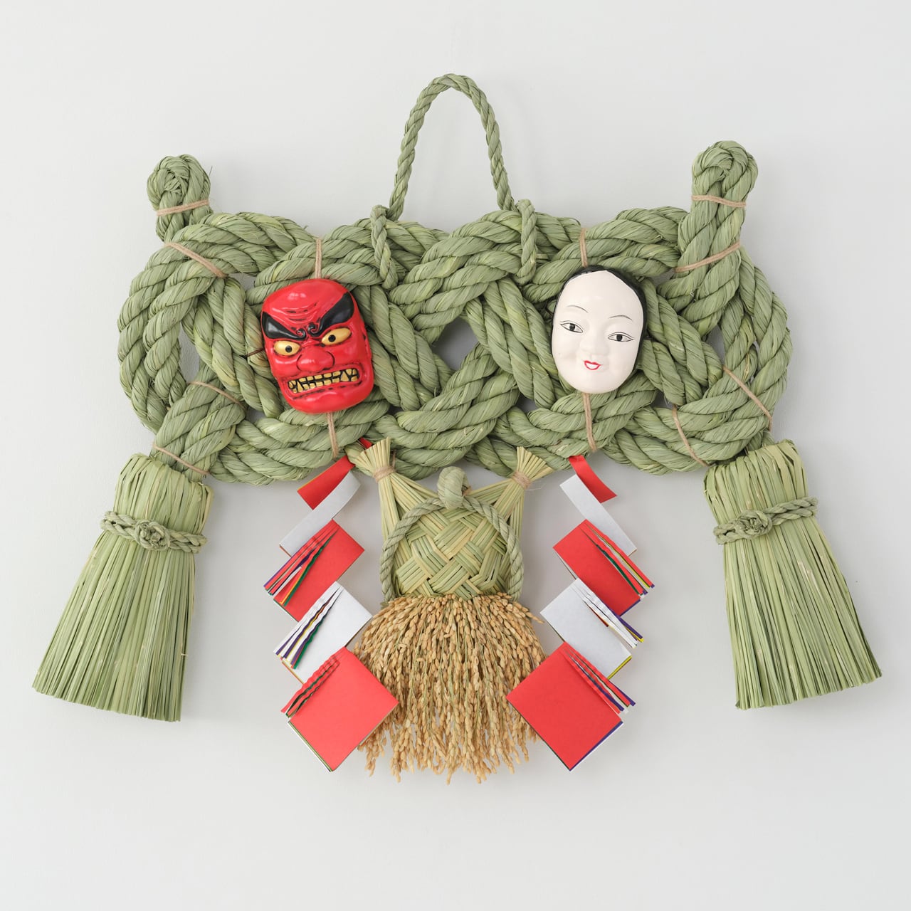 わらの壁掛け | 自宅でテクラ