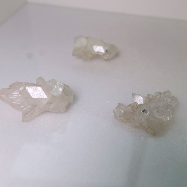 【高次の周波数へと導き、本来の可能性を開花させる】アポフィライト クラスター　G8_3