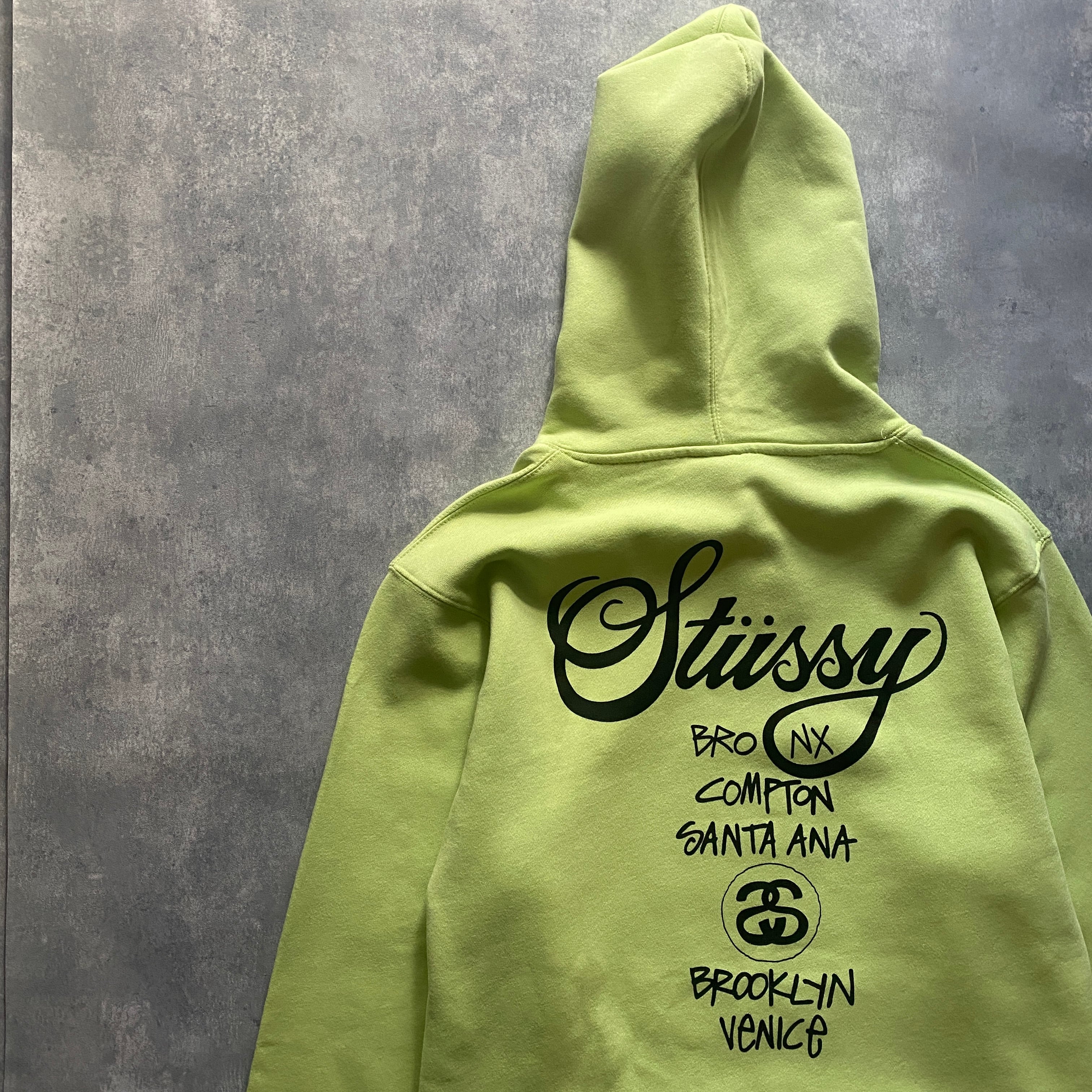 XLサイズ・デッドストック】stussy ステューシー ワールドツアー