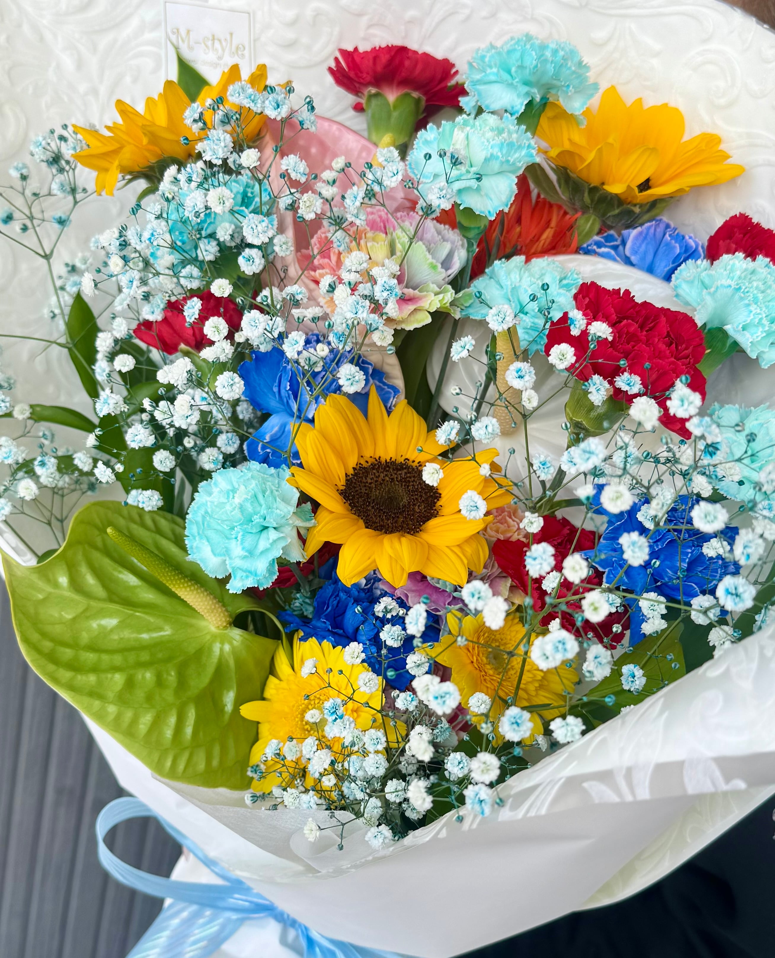 カラフルで華やか！大きめサイズのひまわり花束 | mstyle878