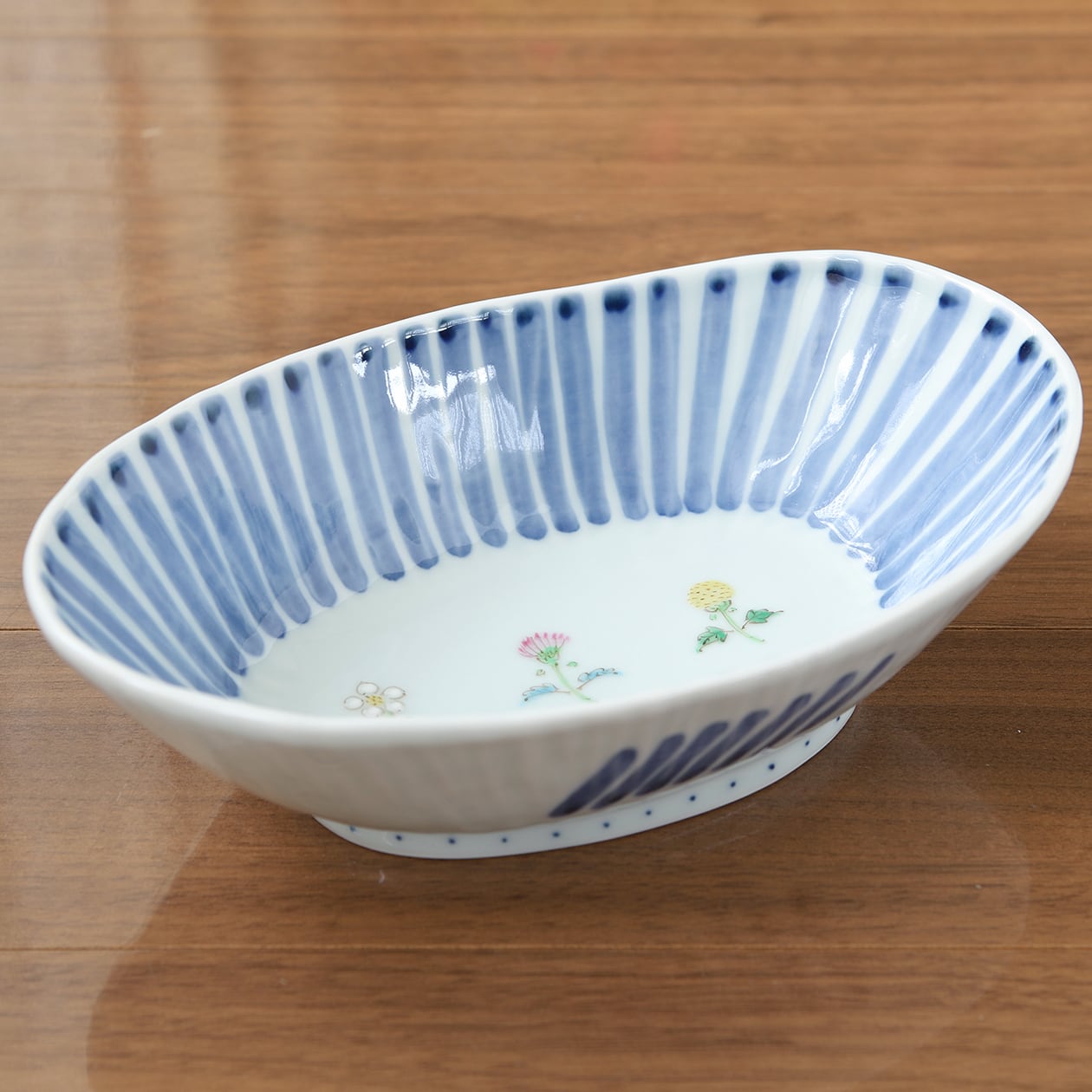 藍水「十草三つ花 楕円鉢」 うつわ藍水 波佐見焼 | にっこう生活館