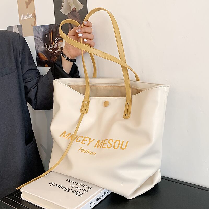 レッド トートバッグ Tiancai_Wing_Bag19414696025