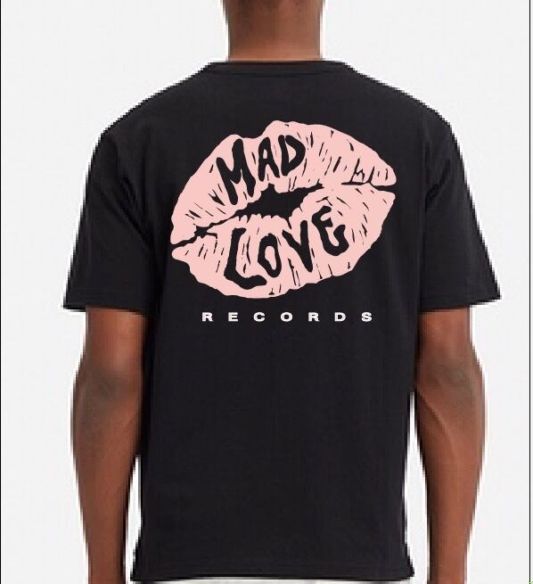 TOMATO BOYS - 愛で殺したい / フライデー・チャイナタウン | MAD LOVE