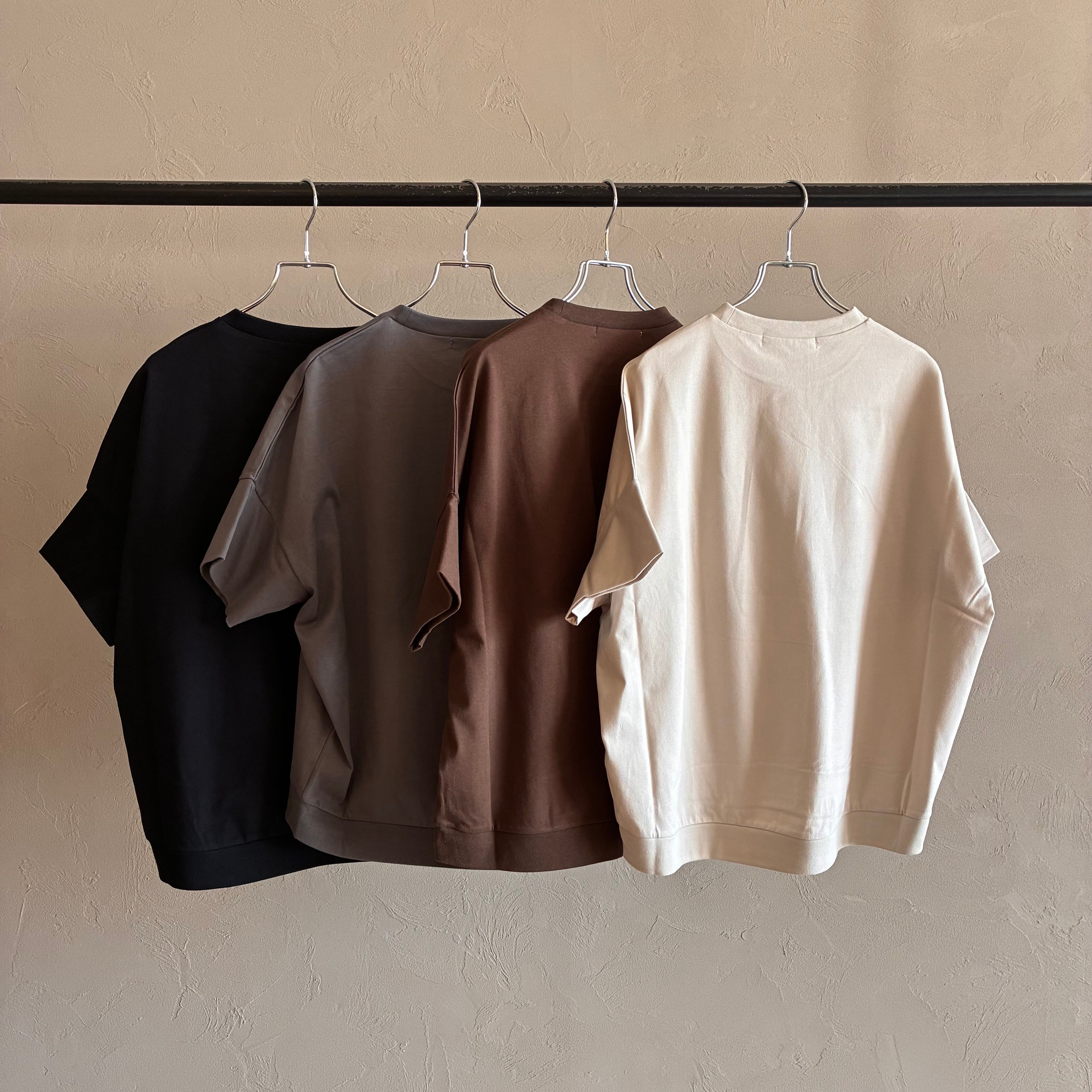 QTUME 】ロゴプリント Tシャツ | valance 福井｜レディース セレクト