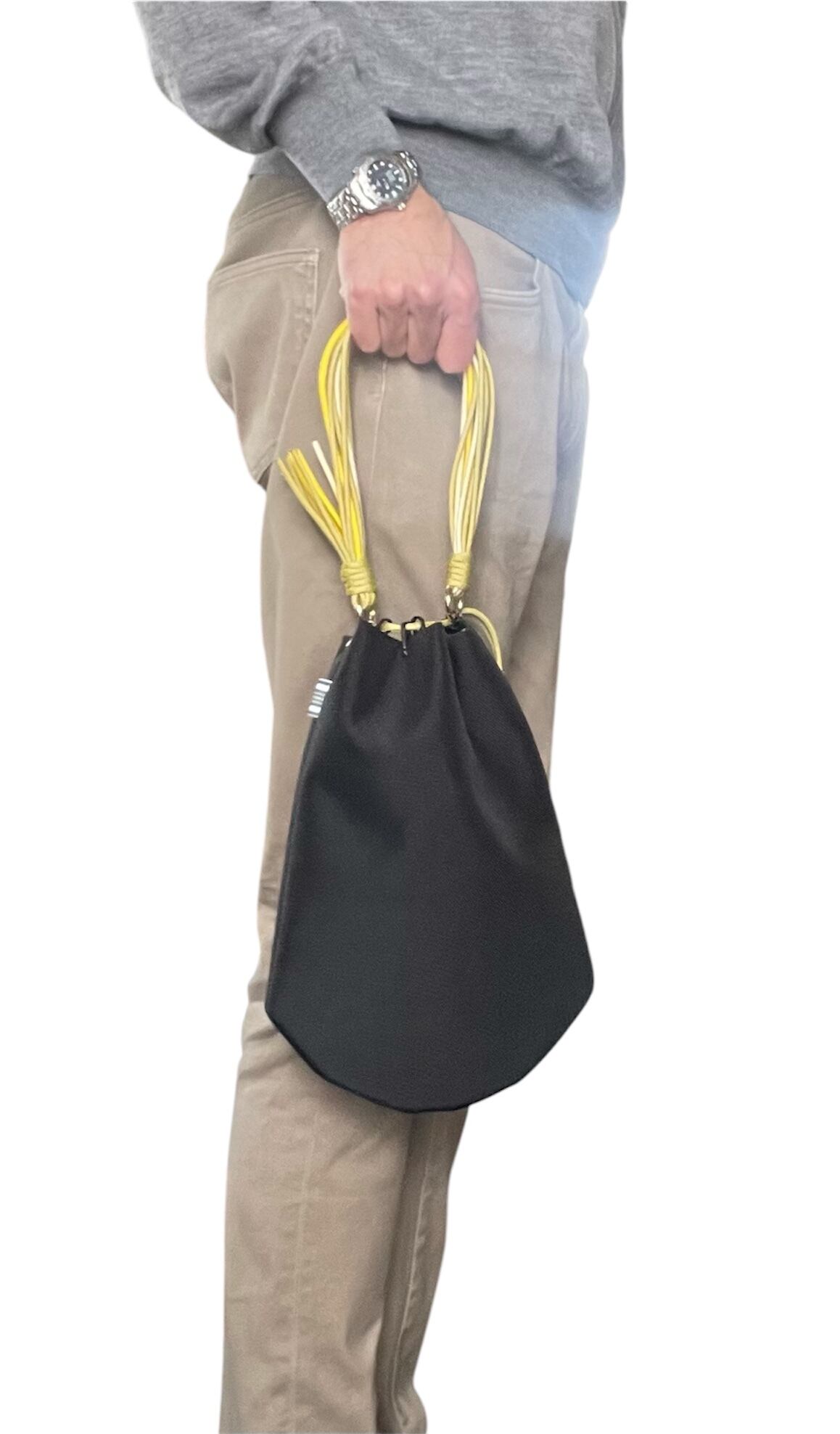 夏休み限定セール　新品HEREND 上海蓋つきカバードボールマンダリンボックス 和洋折衷のハーモニー【エドテサゲ】イエロー系持ち手 | 七三