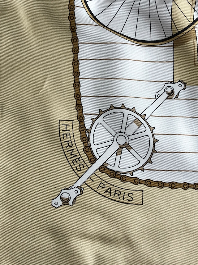 HERMES エルメス カレ90 スカーフ ベージュ×ホワイト シルク LES BECANES vintage ヴィンテージ オールド ketka2