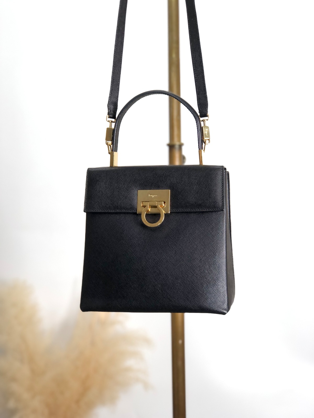 Salvatore Ferragamo サルヴァトーレ フェラガモ ショルダーバッグ 