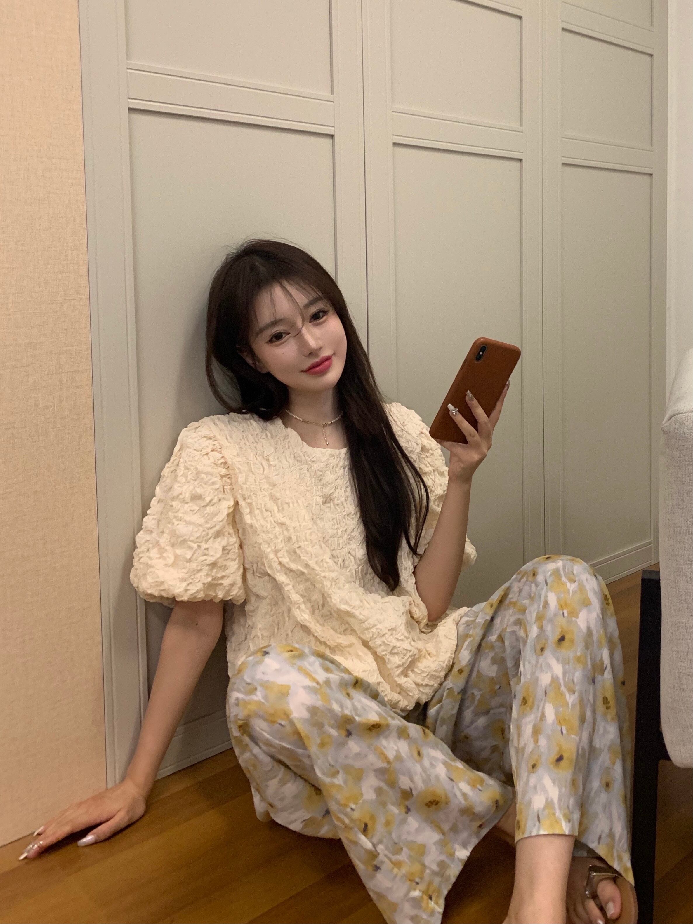 Tシャツ 薄手ルーズトップス サマースタイル 夏物 ブラックストロベリース87860559772