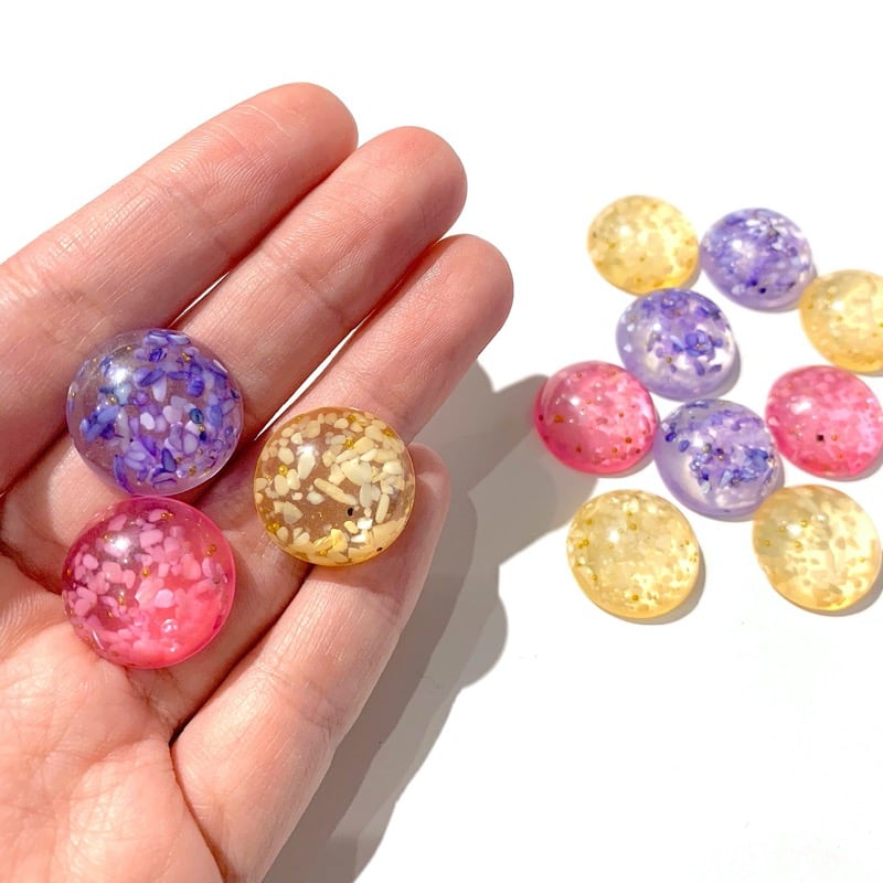 〈再入荷〉シェルフレーク入りクリアカボション