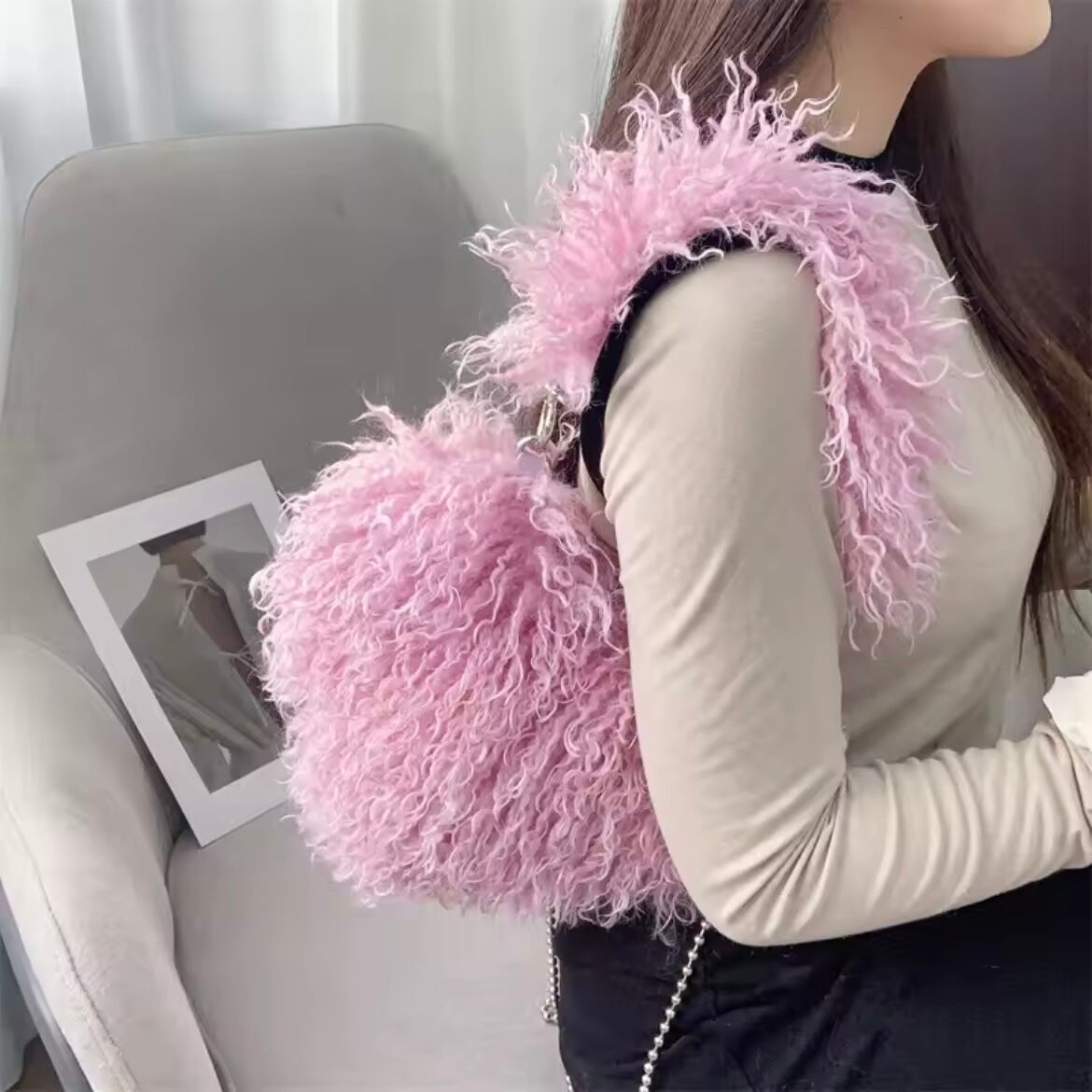 curly fur heart bag