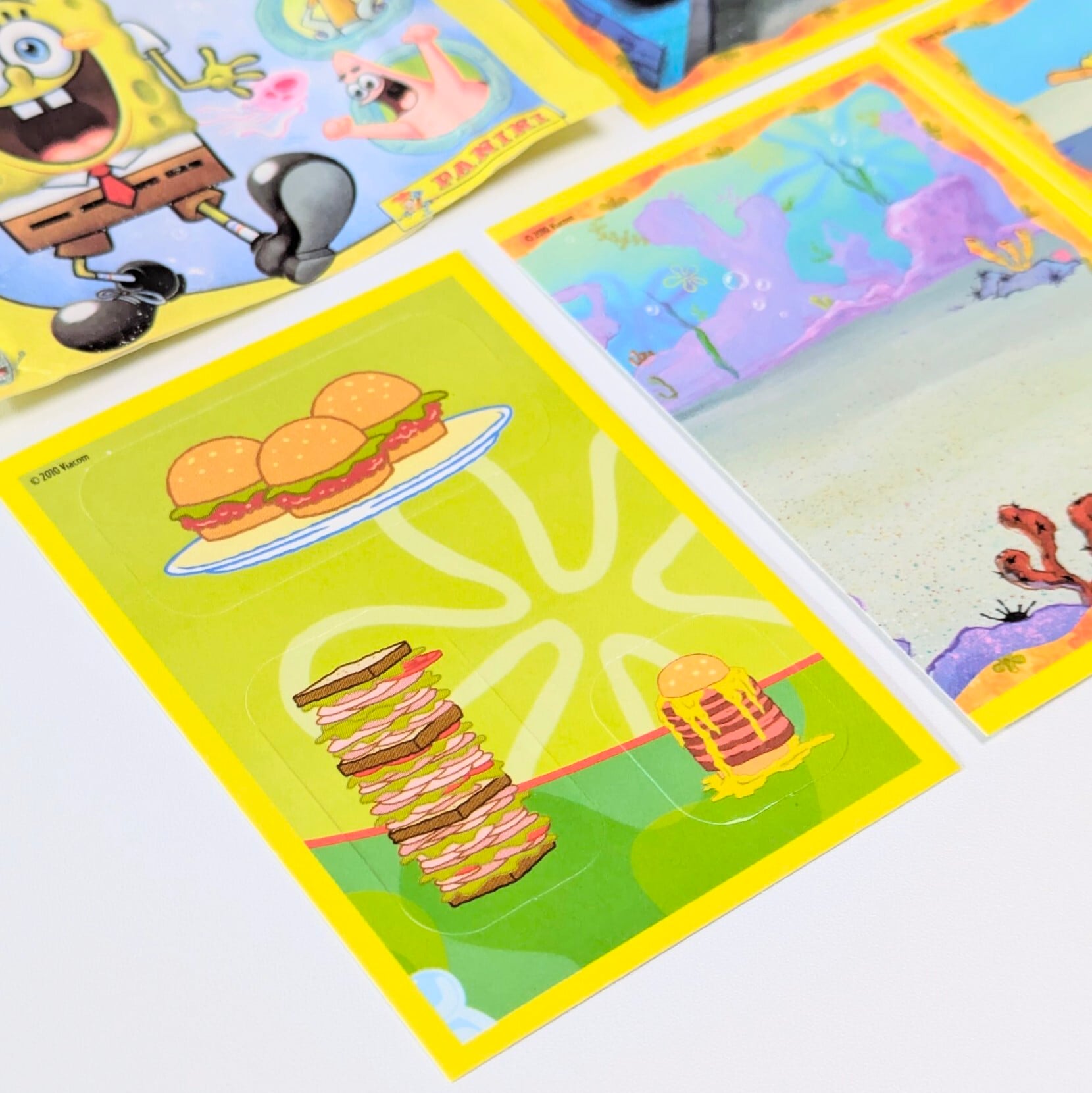 ☆送料無料！☆2010年製 パニーニ【 SpongeBob SquarePants / スポンジボブ 】Bob Esponja No Stop / ステッカーパック / Panini Stickers / パニーニ・ステッカー 単品 （1個=5STICKER入）〚アメリカン雑貨 アメトイ〛