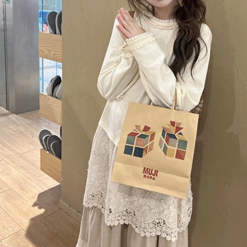 裾クロシェレースインナートップス ・8489