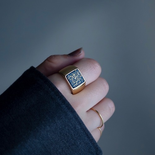 夜のかけら シグネットリング gold glitter