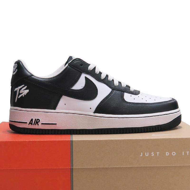 エアフォース1 LOW QS TS WHITE/BLACKテラースクワッド 新品同様 NIKE
