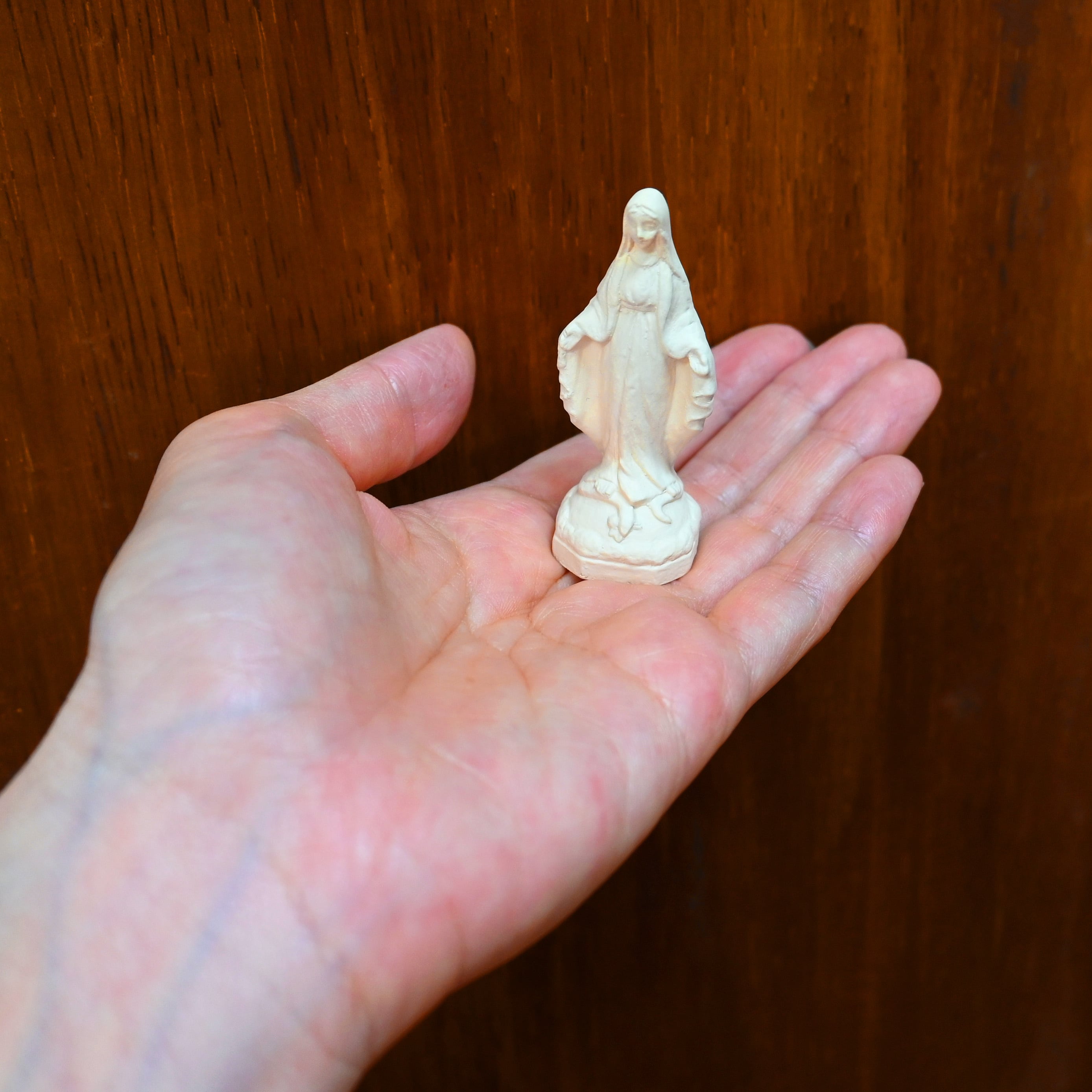 無原罪の聖母像【6.5cm】室内用クリーム色仕上げ | 中田ザビエル工房