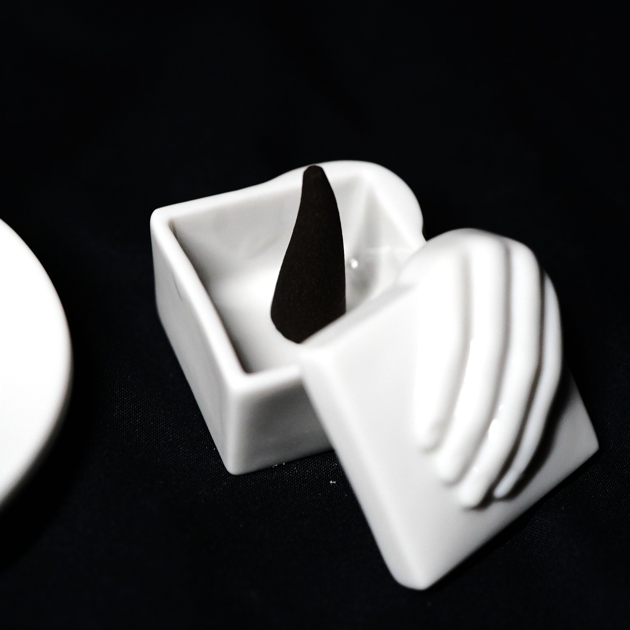 CIXEUR × SK OLDIES DEVIL'S HARVEST Incense Holder "彫鐘"