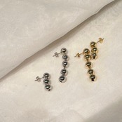 399P　アシンメトリーボールチェーンピアス