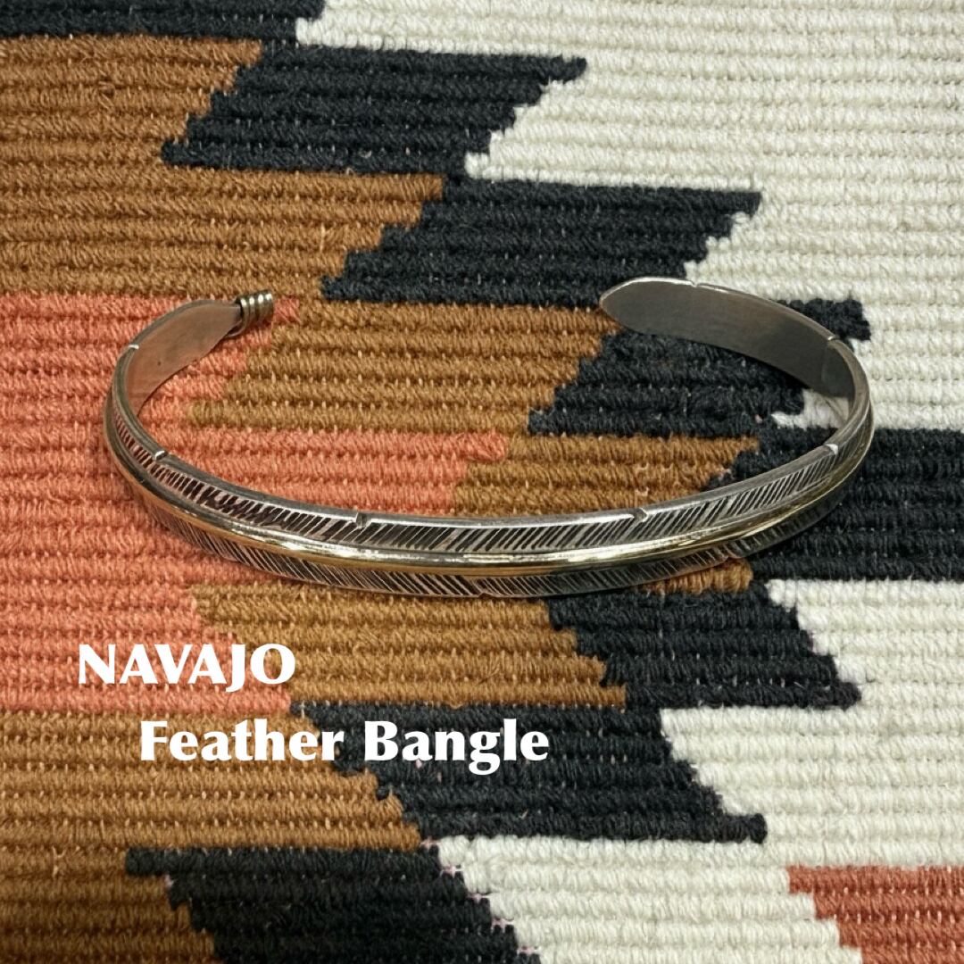 Navajo ナバホ族 インディアンジュエリー ヴィンテージ バングル | RED