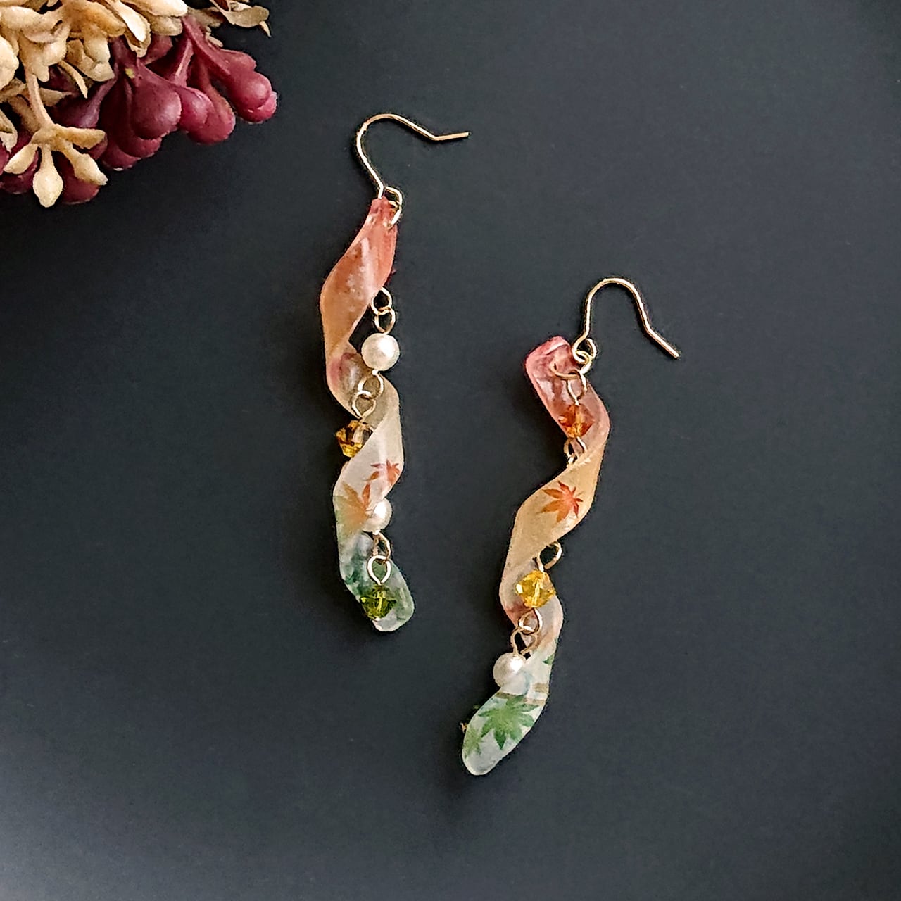 水流-つる- 紅葉のイヤリング・ピアス | をりをり-woriwori-