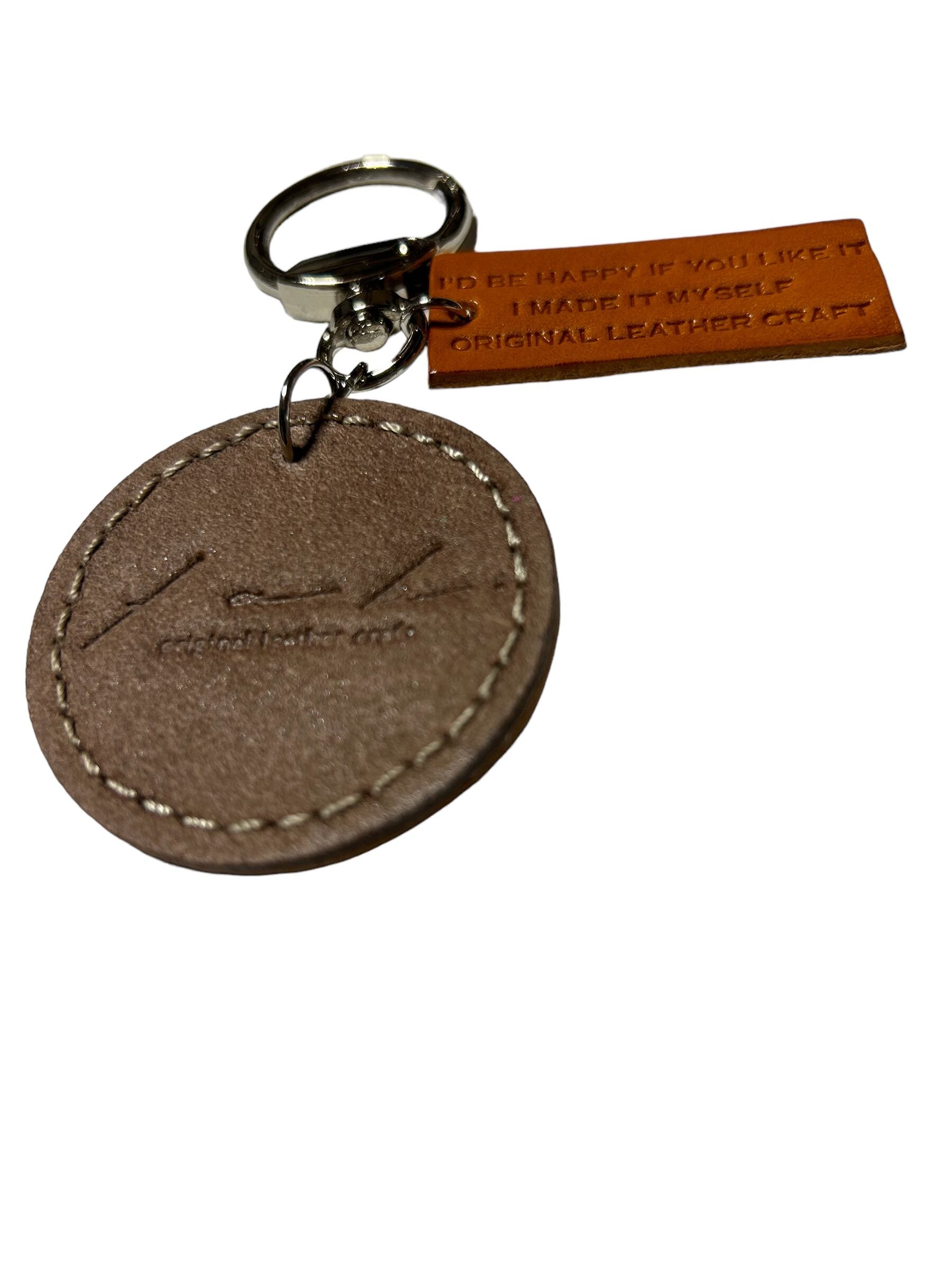 ヌメ革 スマイリーキーホルダー #1 | ampersand LLC