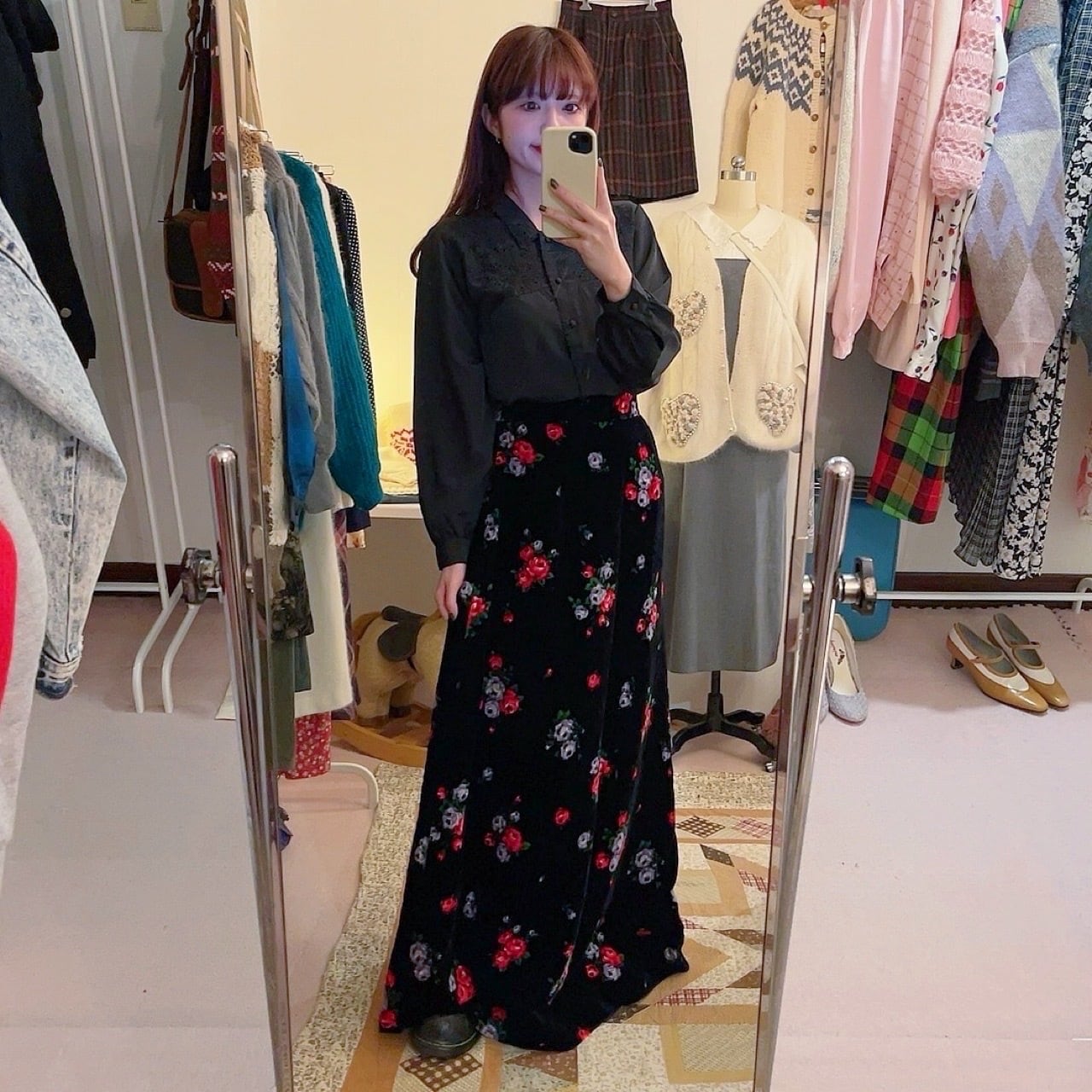 black rose velvet long skirt