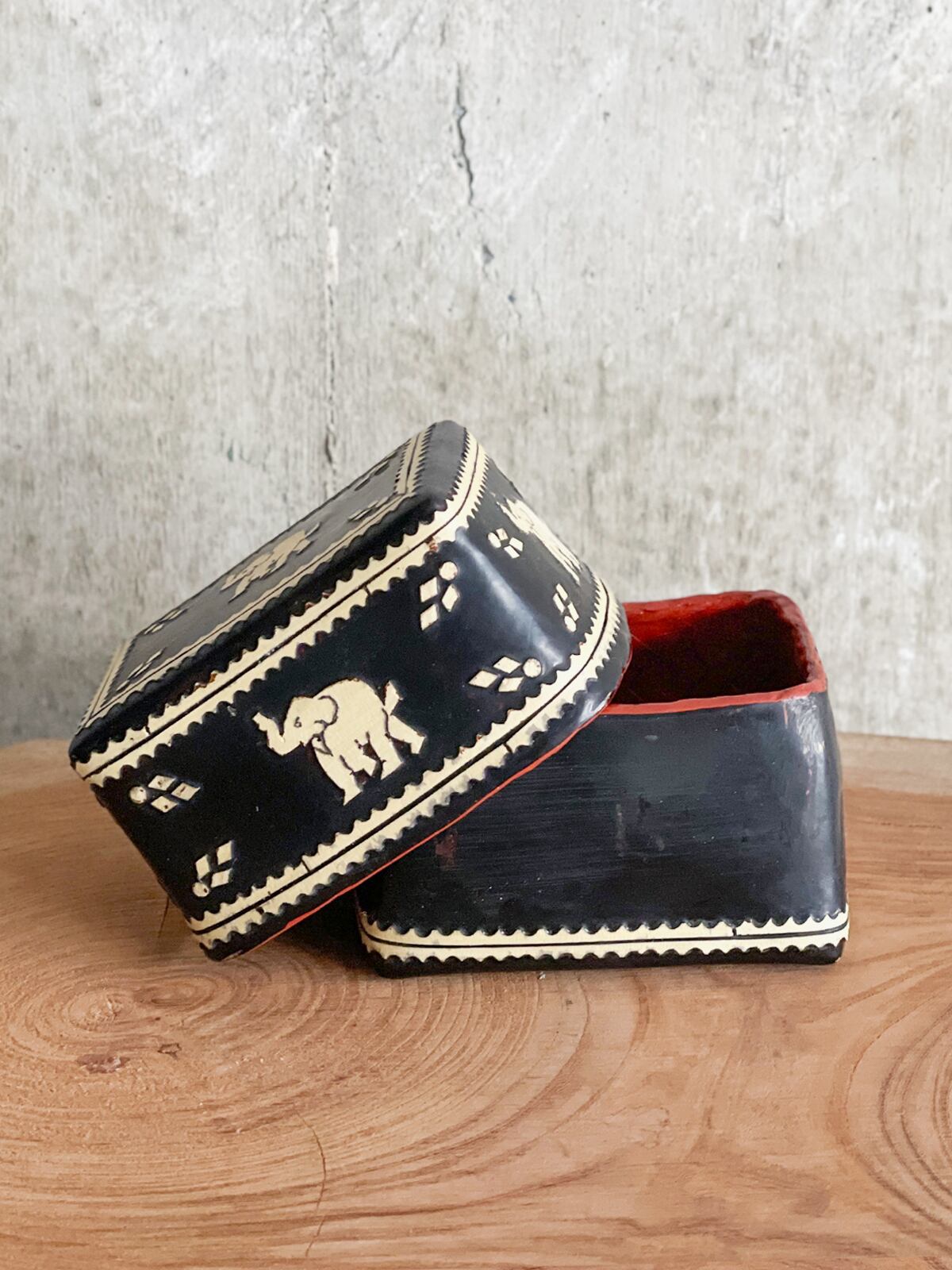 Myanmar／Lacquered bamboo box | 333 & tay - Delivery Service