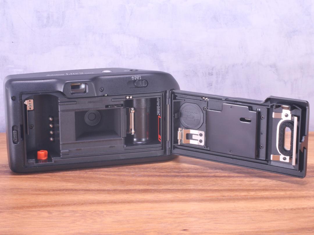 Canon Autoboy Lite 2 | Totte Me Camera