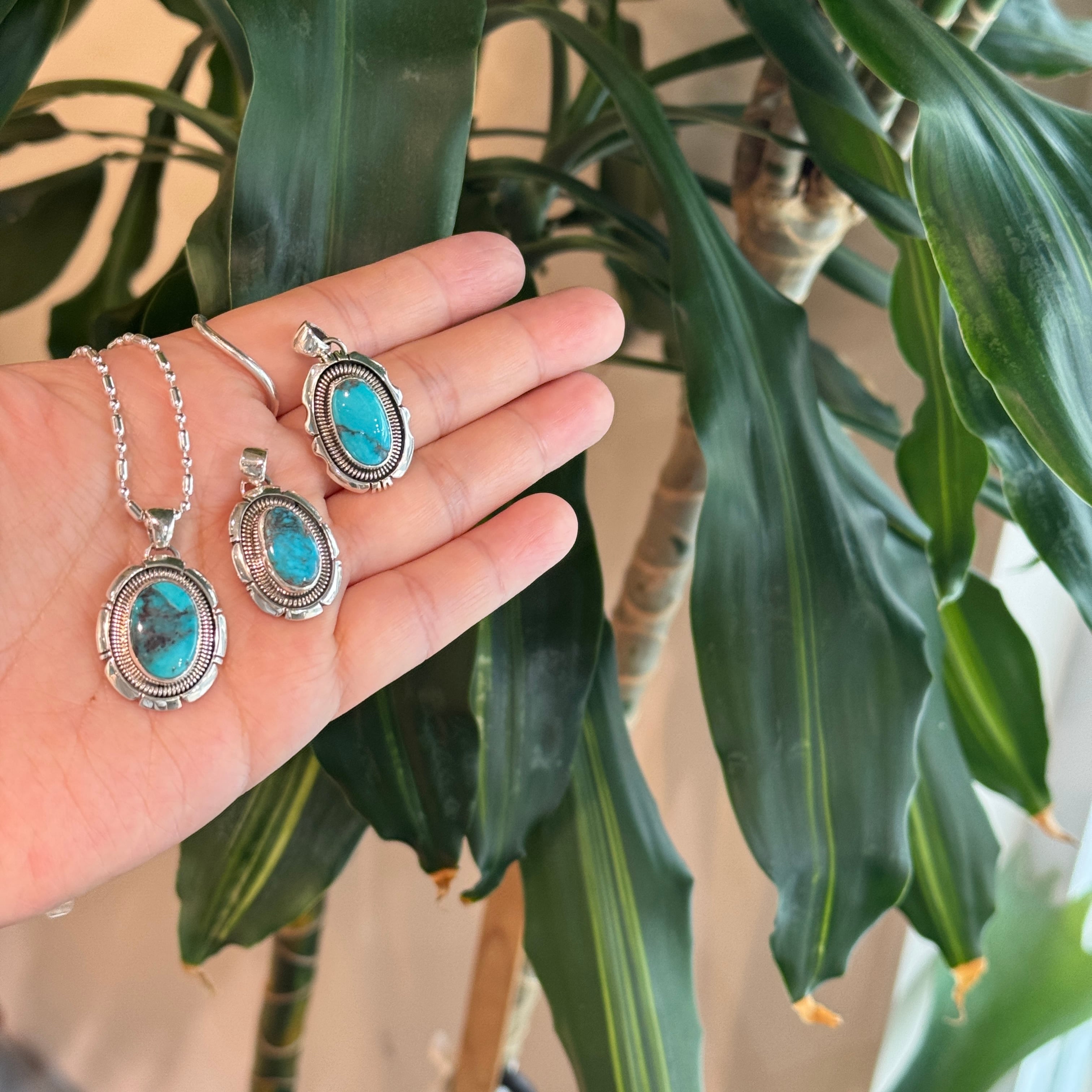 Indian Jewelry 》【各一点物】ビスビー ターコイズ スタンプワーク