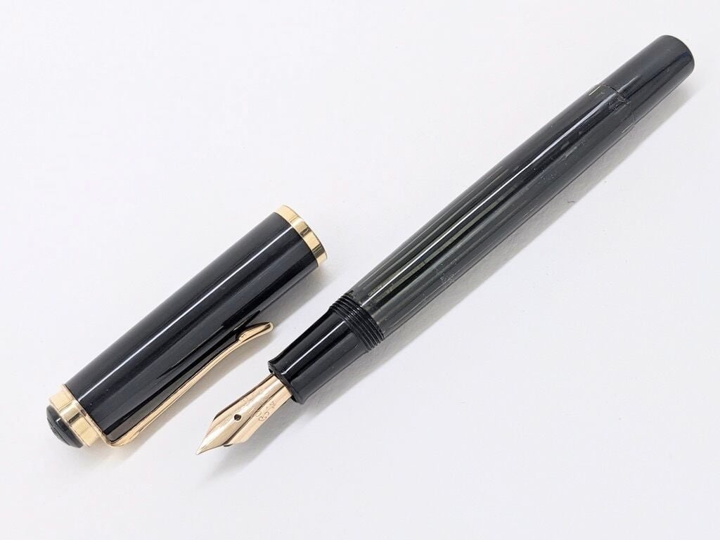 60s ペリカン 400 黒縞 Pelikan 400 (オーブリーク・中字 60s ペリカン 400 黒縞 Pelikan 400 (オーブリーク・中字