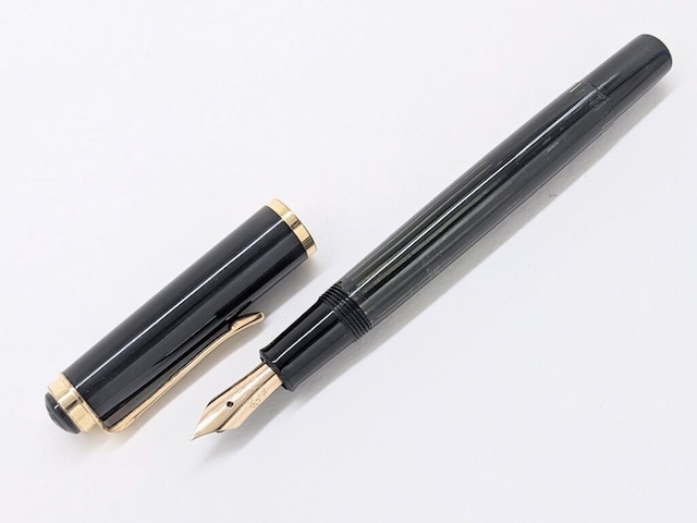 '60s　ペリカン ４００ 黒縞　Pelikan 400　（オーブリーク・中字）　14K　　　　　03067