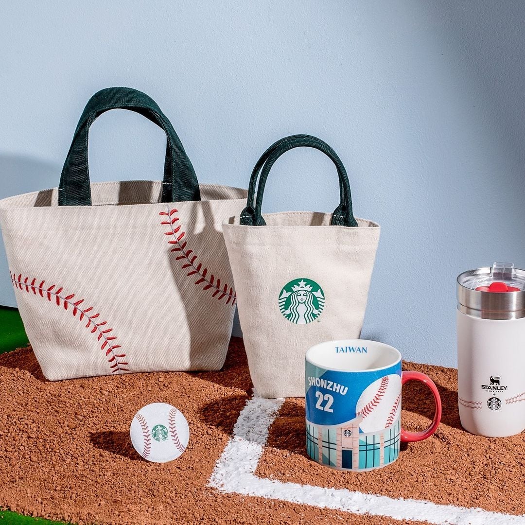 台湾スタバ限定 STARBUCKS タンブラーバッグ - トートバッグ