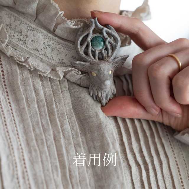 鹿のブローチ　＃黒
