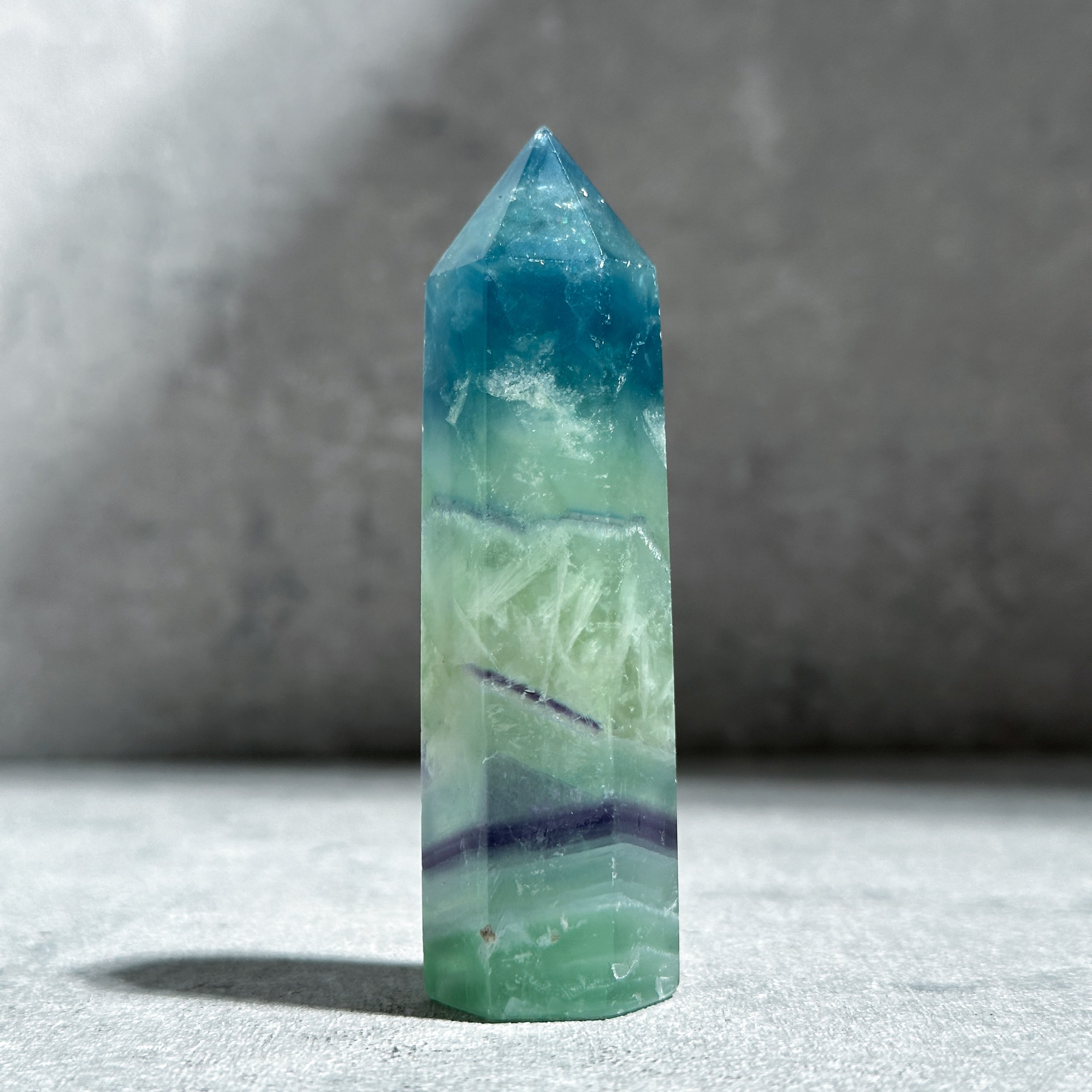 エンジェルフェザーフローライトタワー型 88◇ Angel Feather Fluorite ◇天然石・鉱物・パワーストーン