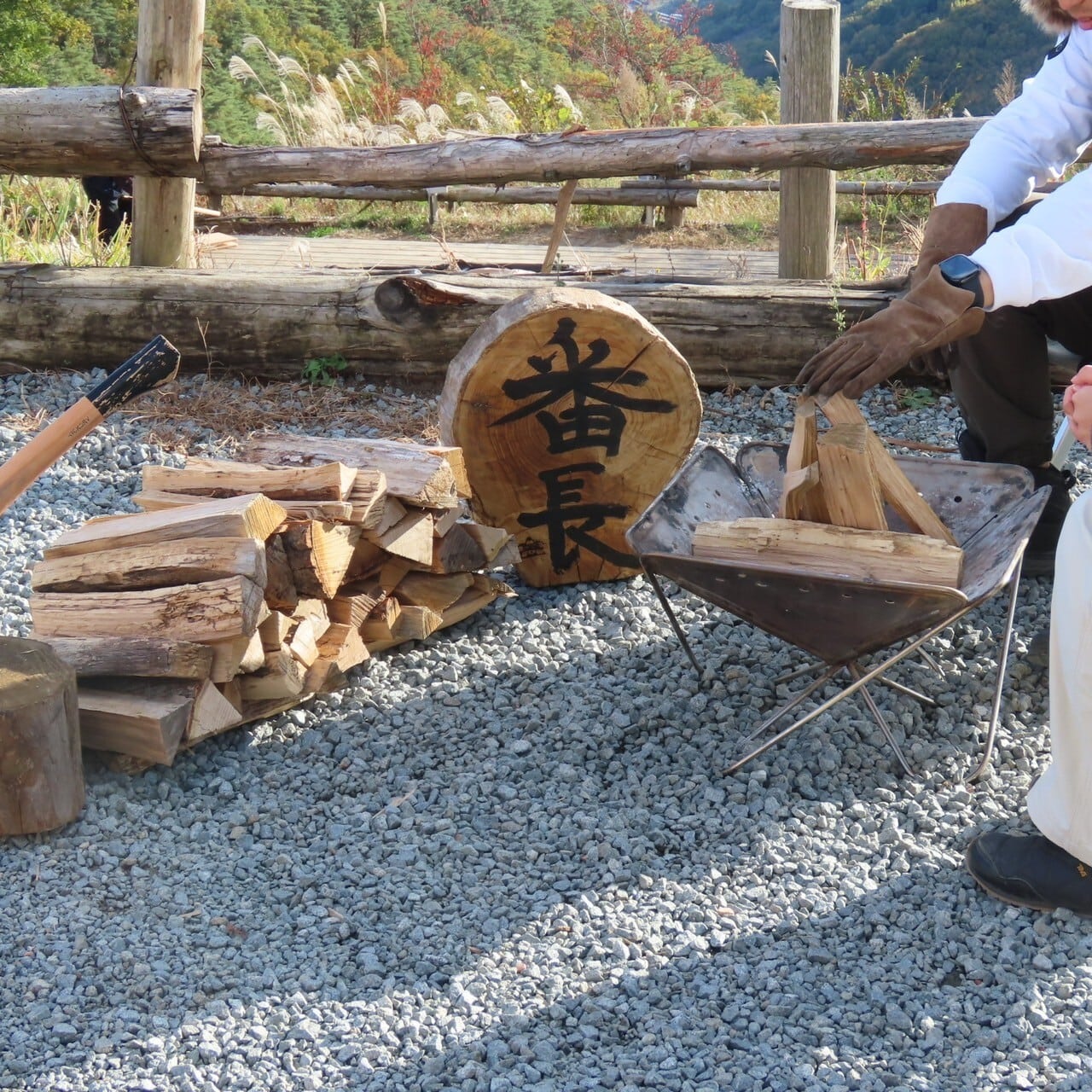 ほったらかしキャンプ場 オリジナル薪『番長』 | ほったらかしキャンプ