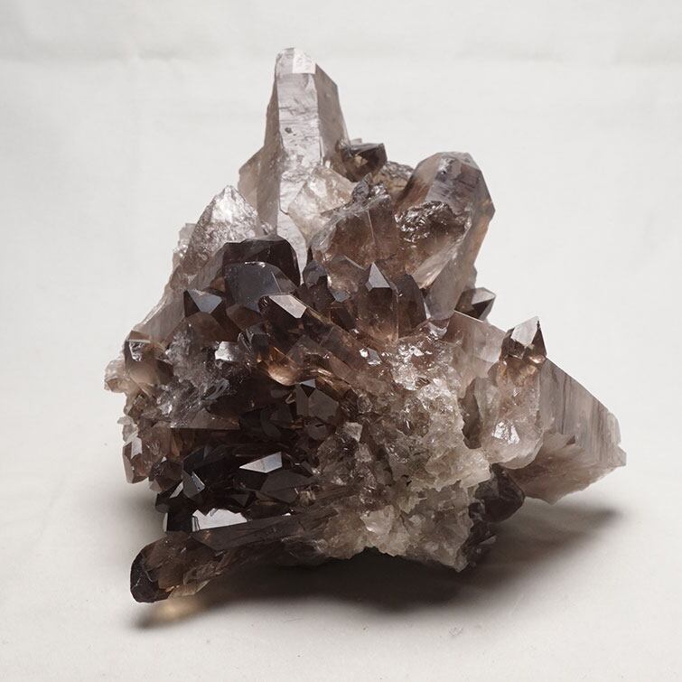 1.4Kg スモーキークォーツ クラスター 原石 煙水晶 モリオン 黒水晶 ブラジル産 一点物 282-495