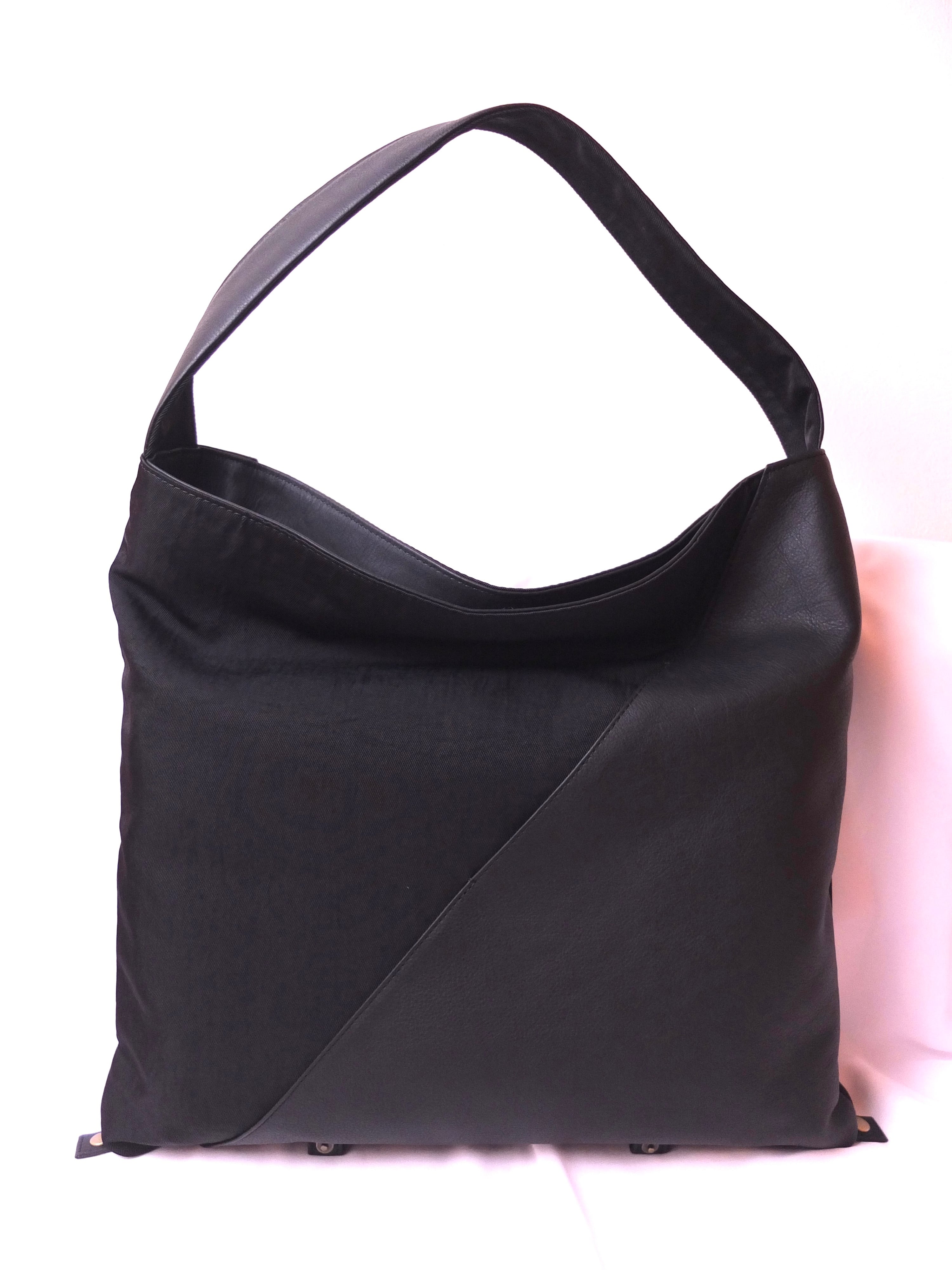 【美品】B.stuff ☆ボティバッグ 美品】B.stuff ☆ボティバッグ