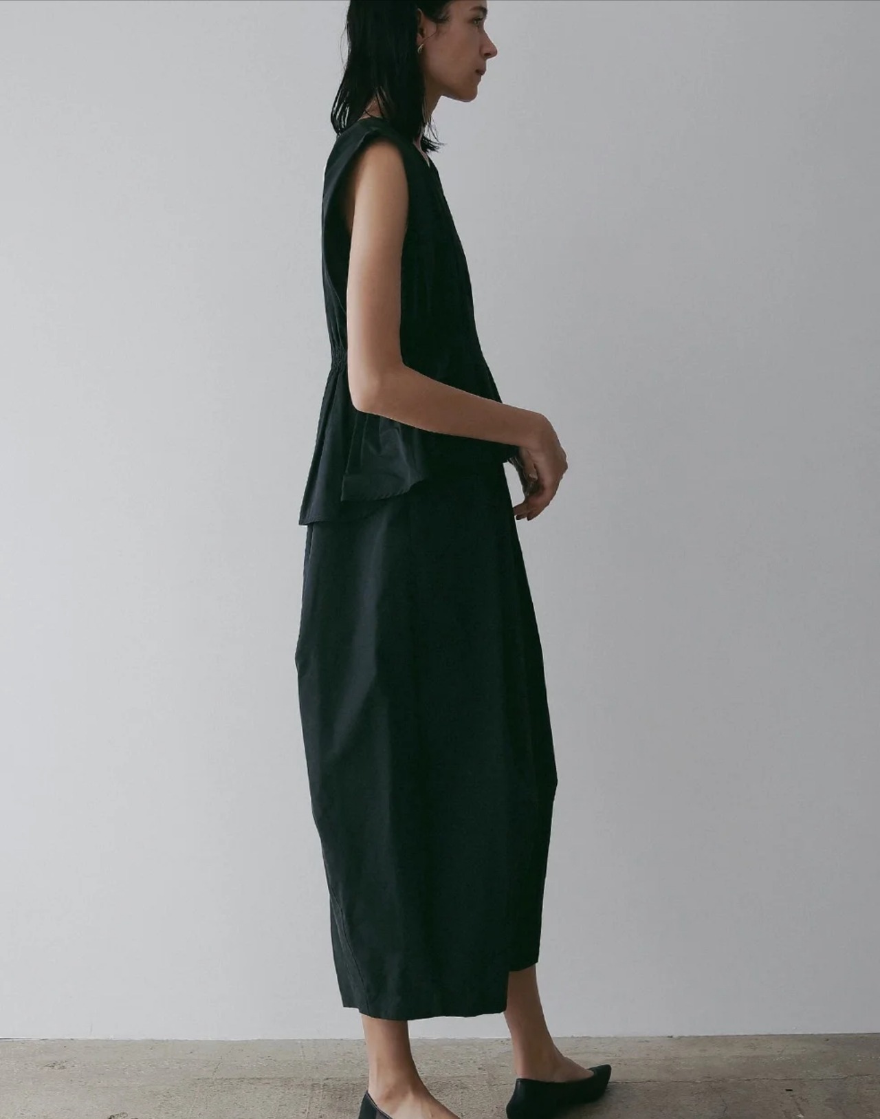 MANOF GATHER WAIST COCOON ONE PIECE
