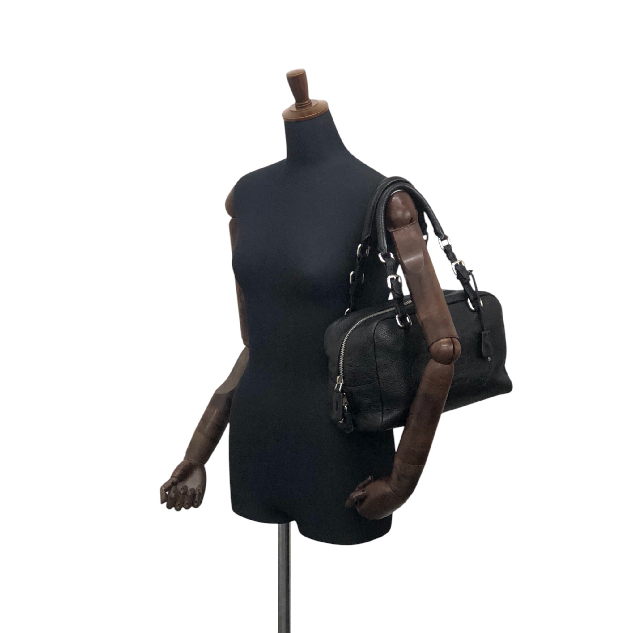PRADA プラダ ハンドバッグ ブラック ロゴ型押し レザー カデナ ミニ