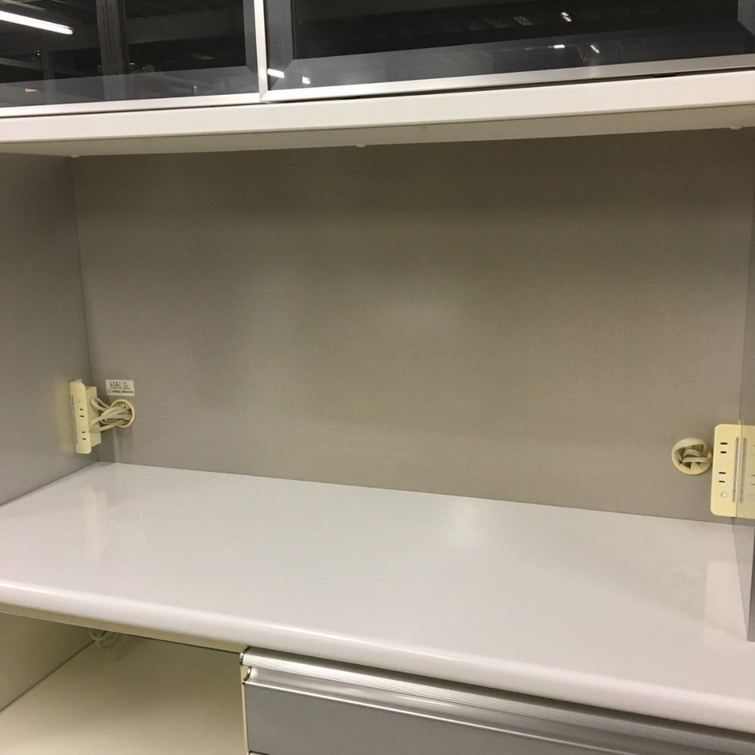 24947 2枚ガラス扉キッチンボード　幅119cm　食器棚 古賀家具工業 24947 2枚ガラス扉キッチンボード 幅119cm 食器棚 古賀家具工業